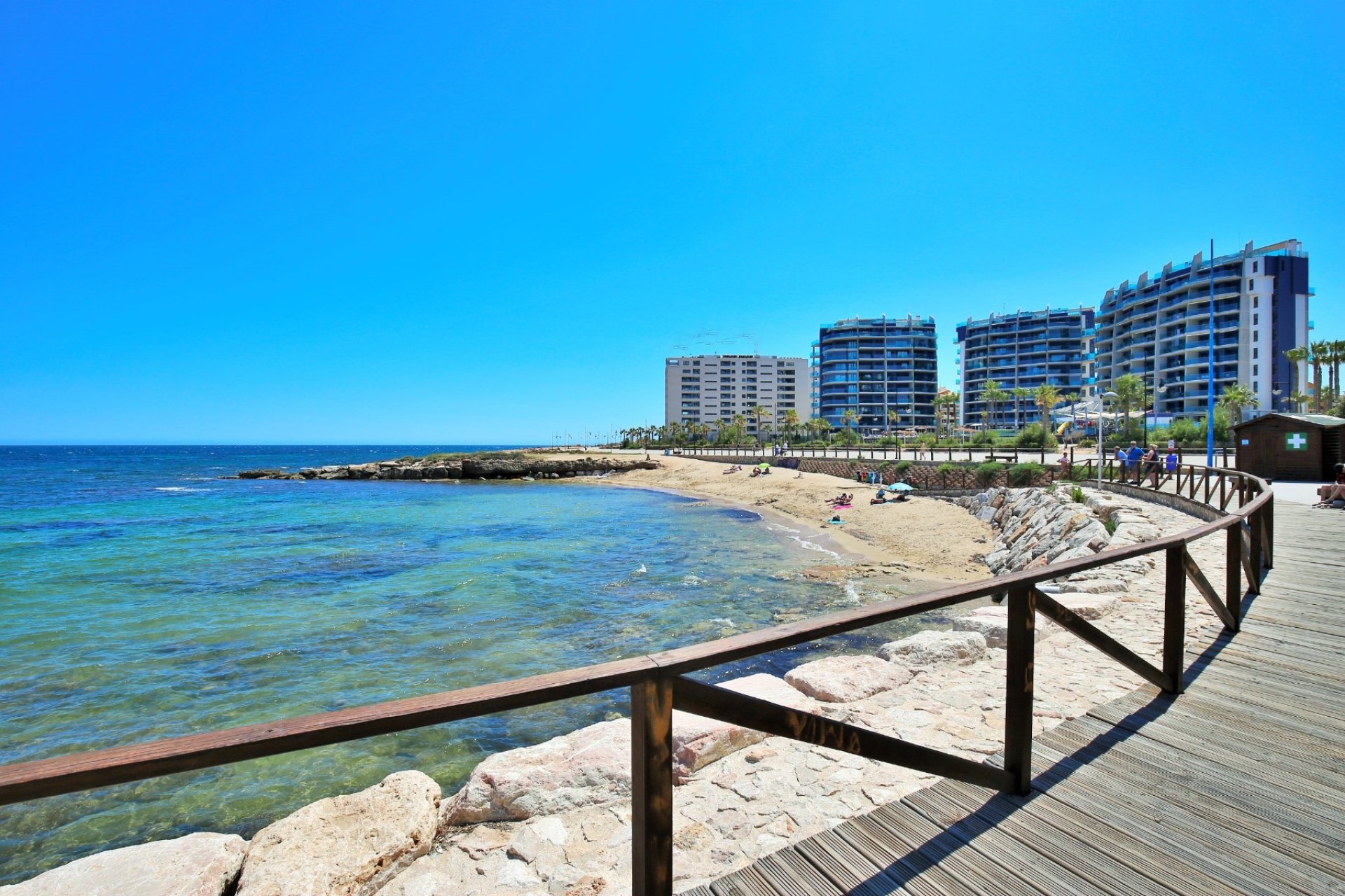 Resale - Apartment / Flat * - Punta Prima *