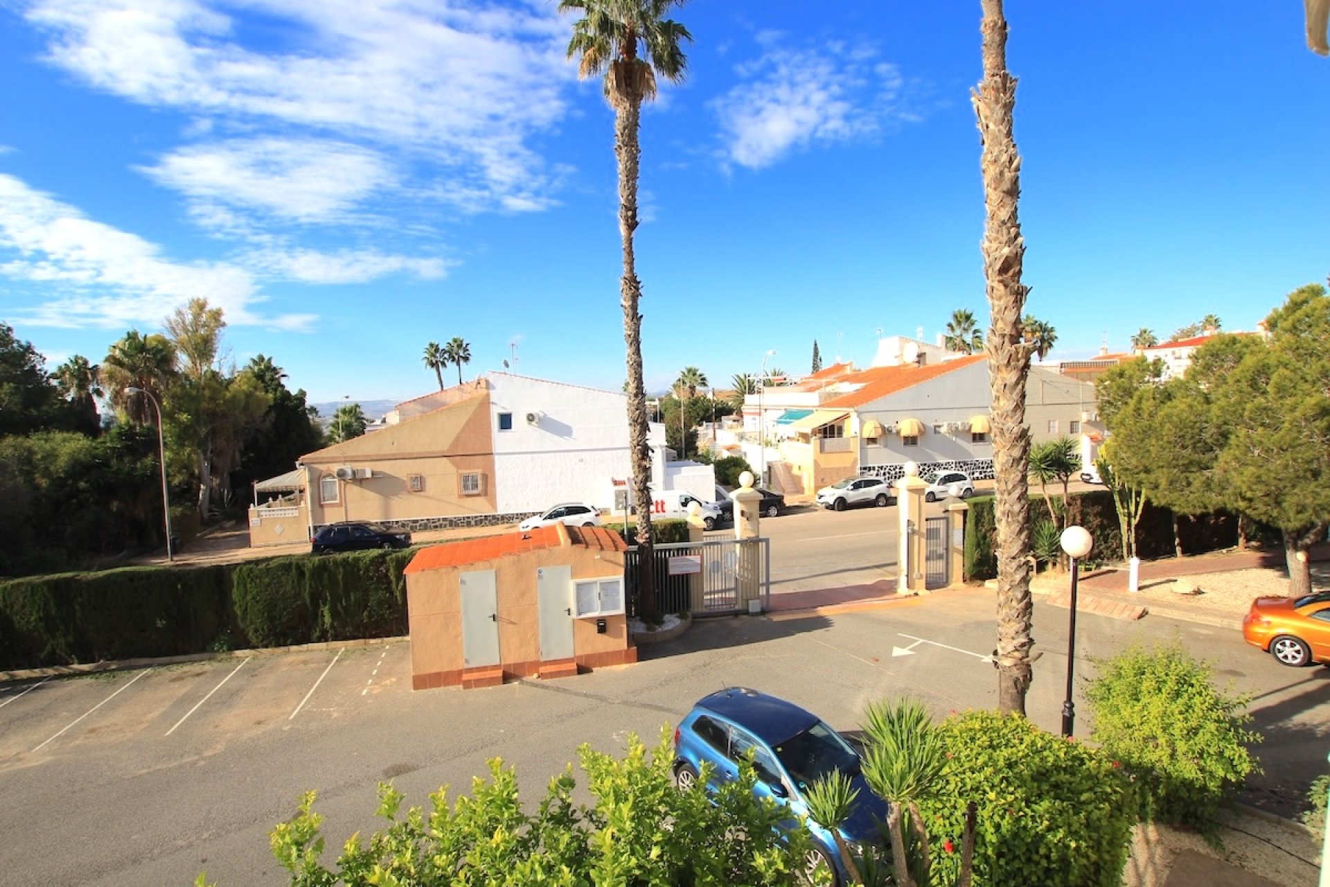 Resale - Apartment / Flat * - San Luis