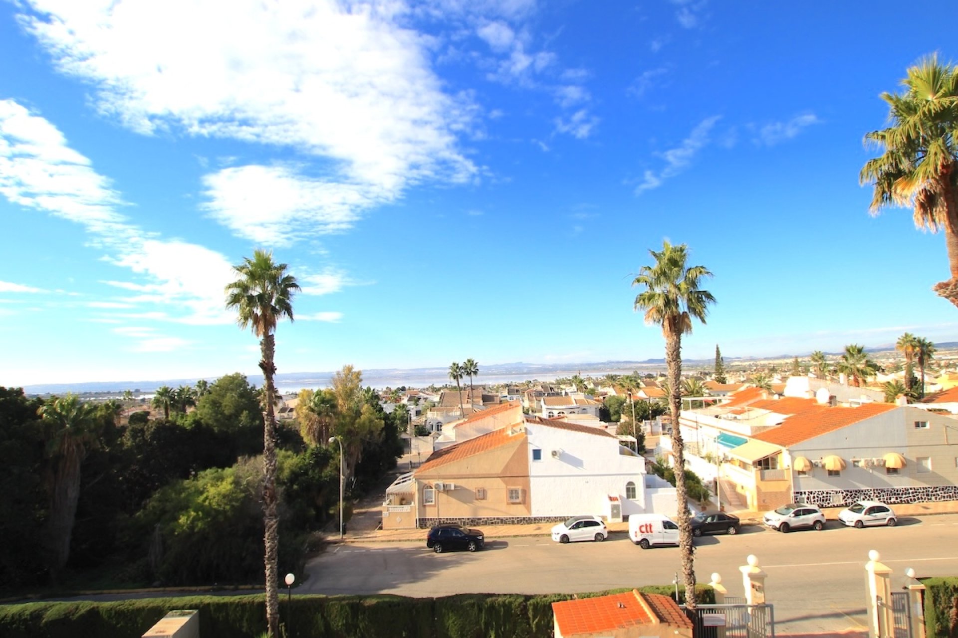 Resale - Apartment / Flat * - San Luis
