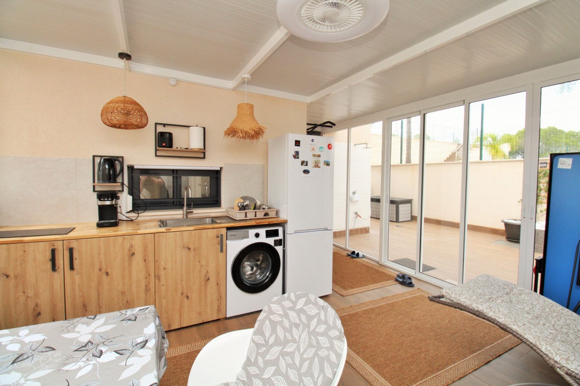 Resale - Apartment / Flat * - San Miguel de Salinas