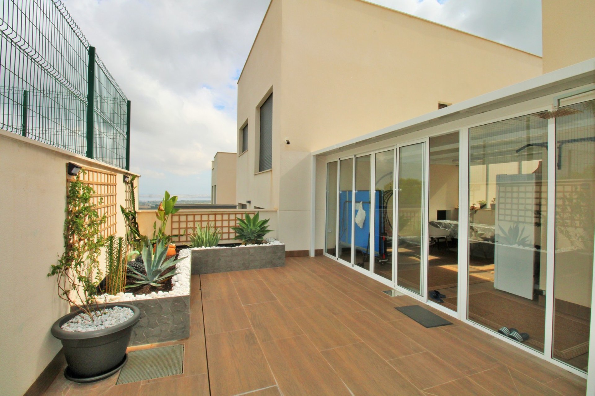 Resale - Apartment / Flat * - San Miguel de Salinas