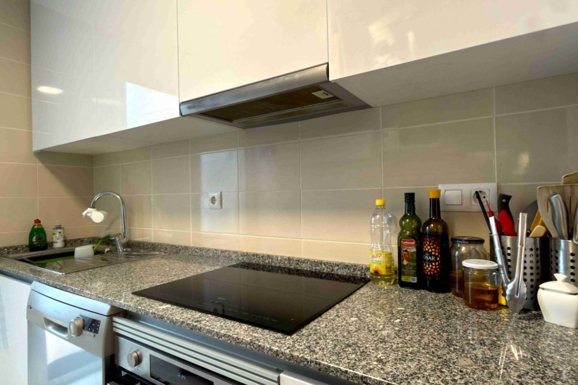 Resale - Apartment / Flat * - San Miguel de Salinas *