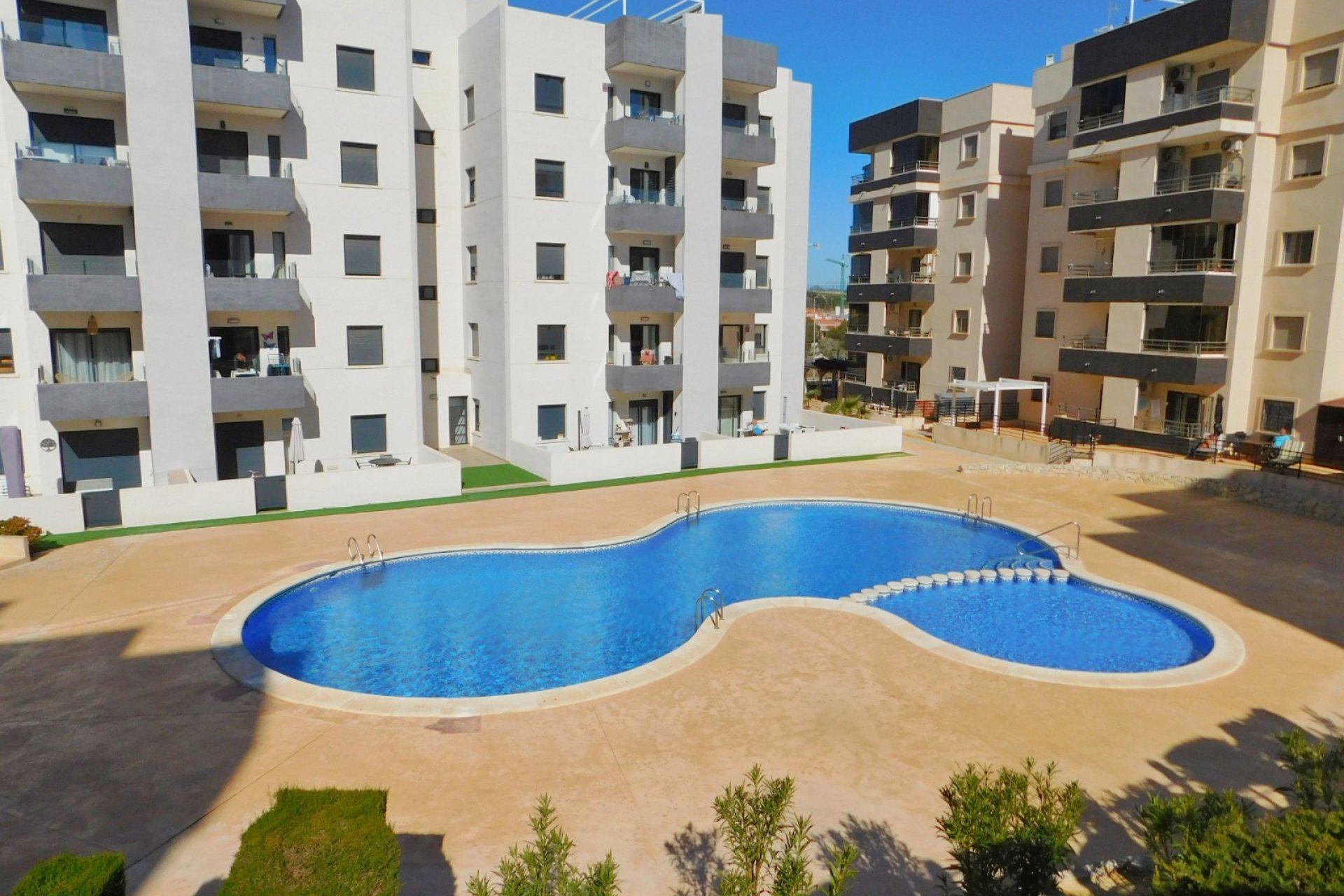 Resale - Apartment / Flat * - San Miguel de Salinas *