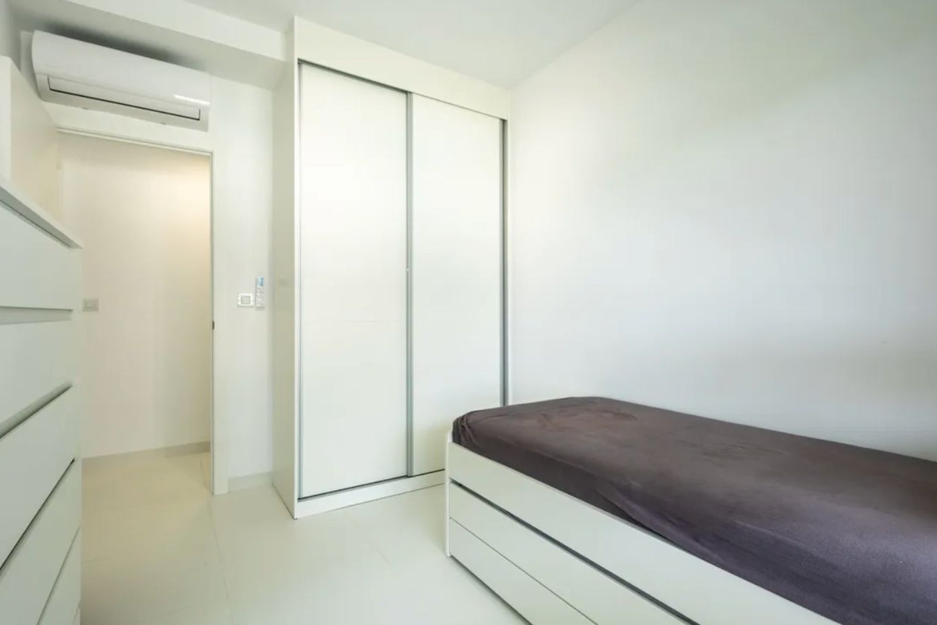 Resale - Apartment / Flat * - San Miguel de Salinas *