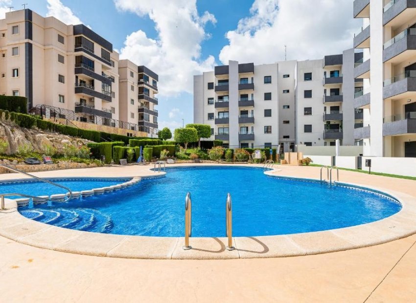 Resale - Apartment / Flat * - San Miguel de Salinas *
