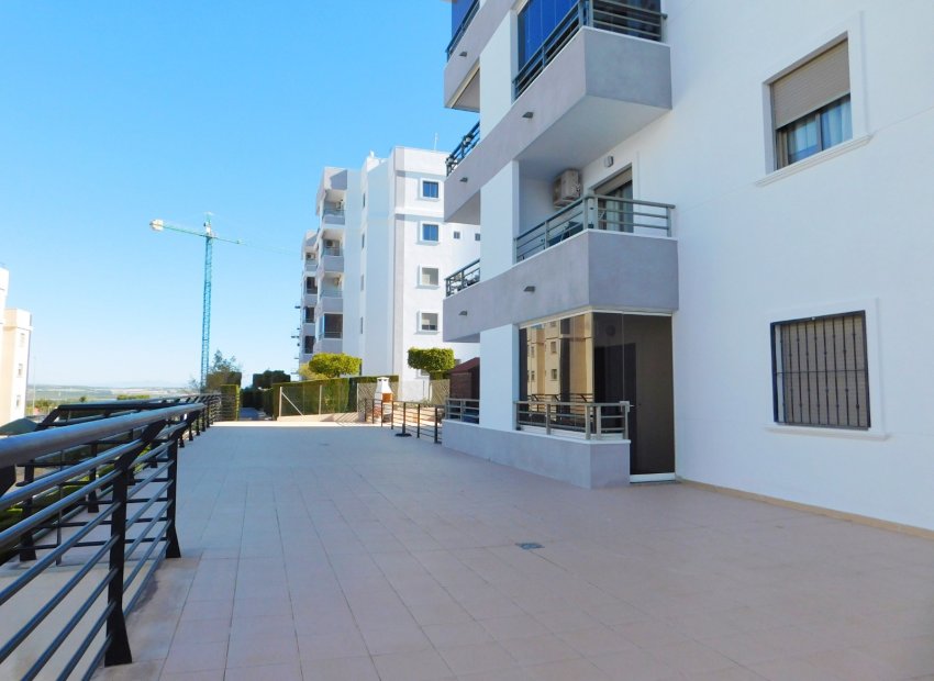 Resale - Apartment / Flat * - San Miguel de Salinas *