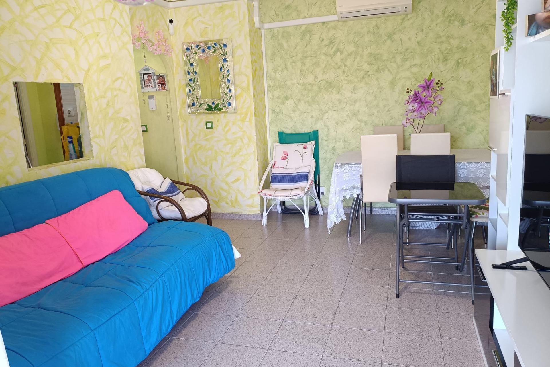 Resale - Apartment / Flat * - Santa Pola * - Centro