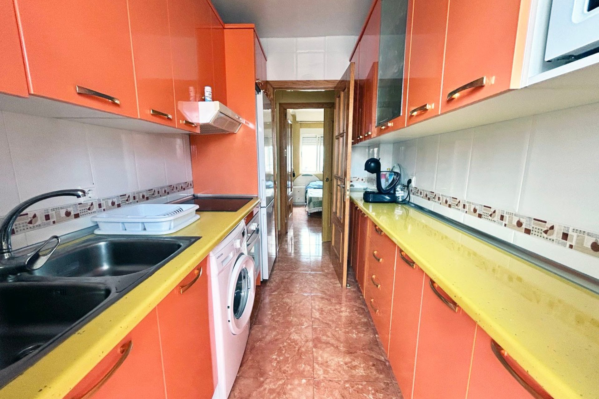 Resale - Apartment / Flat * - Santa Pola *