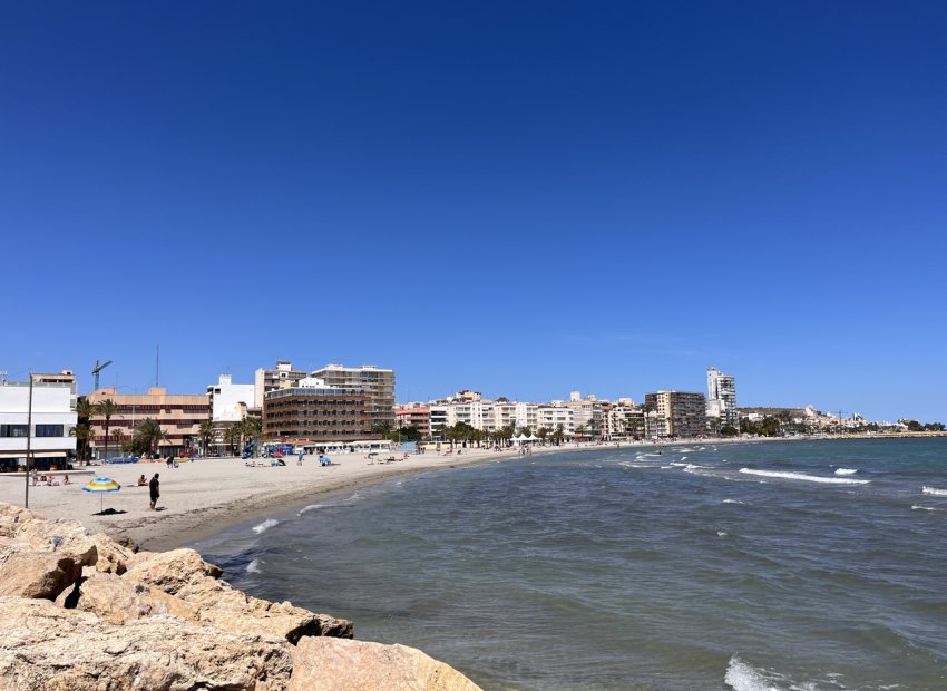 Resale - Apartment / Flat * - Santa Pola *