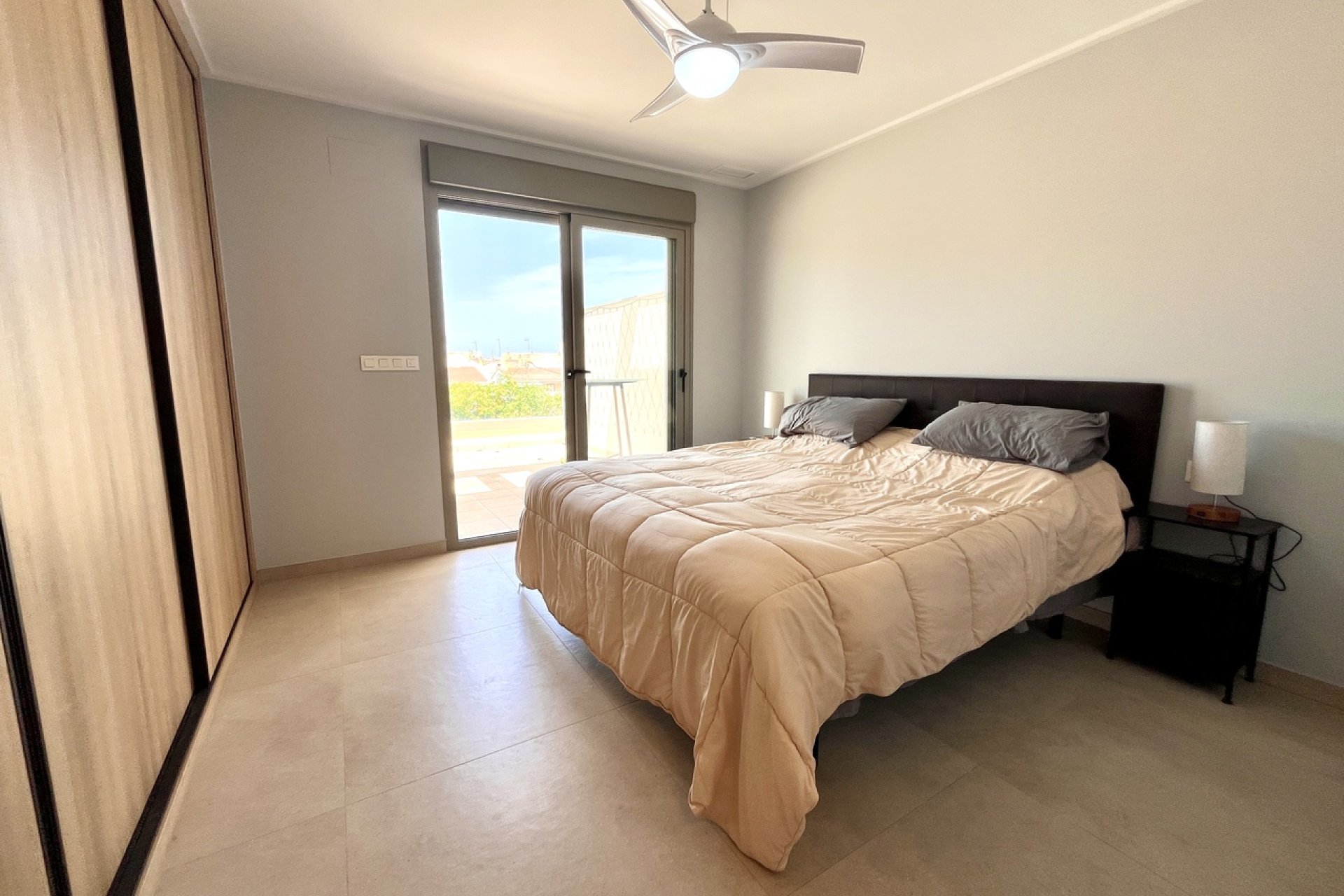 Resale - Apartment / Flat * - Torre de la Horadada - Torre de Horadada