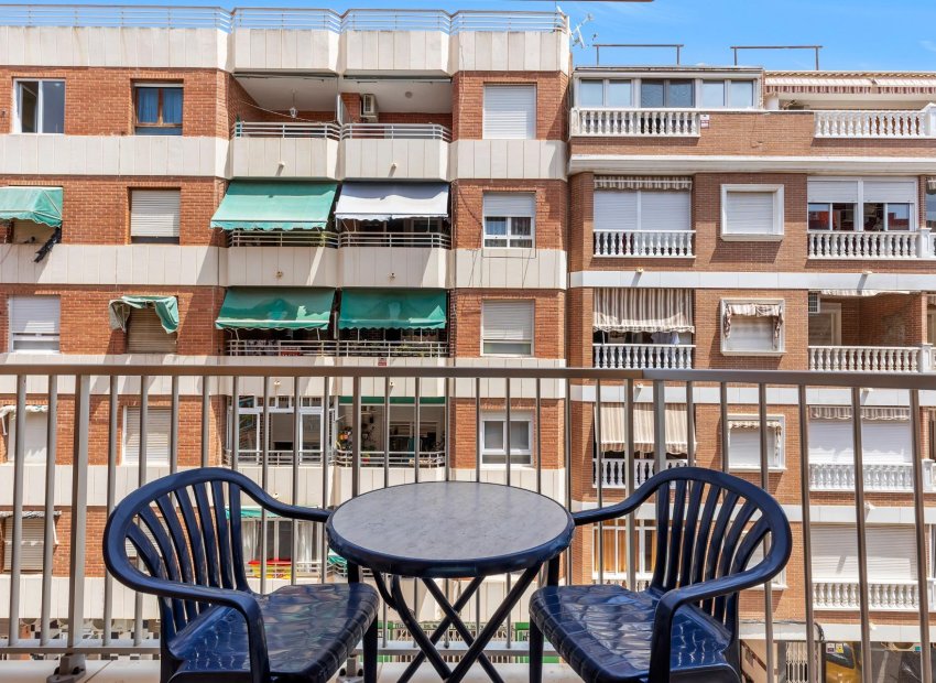 Resale - Apartment / flat - Torrevieja - Acequion