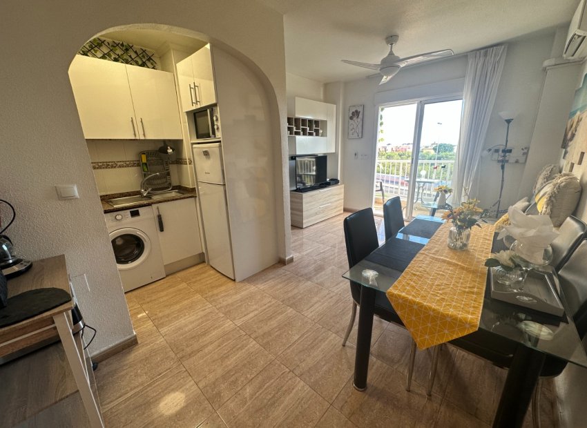 Resale - Apartment / flat - Torrevieja - Acequion