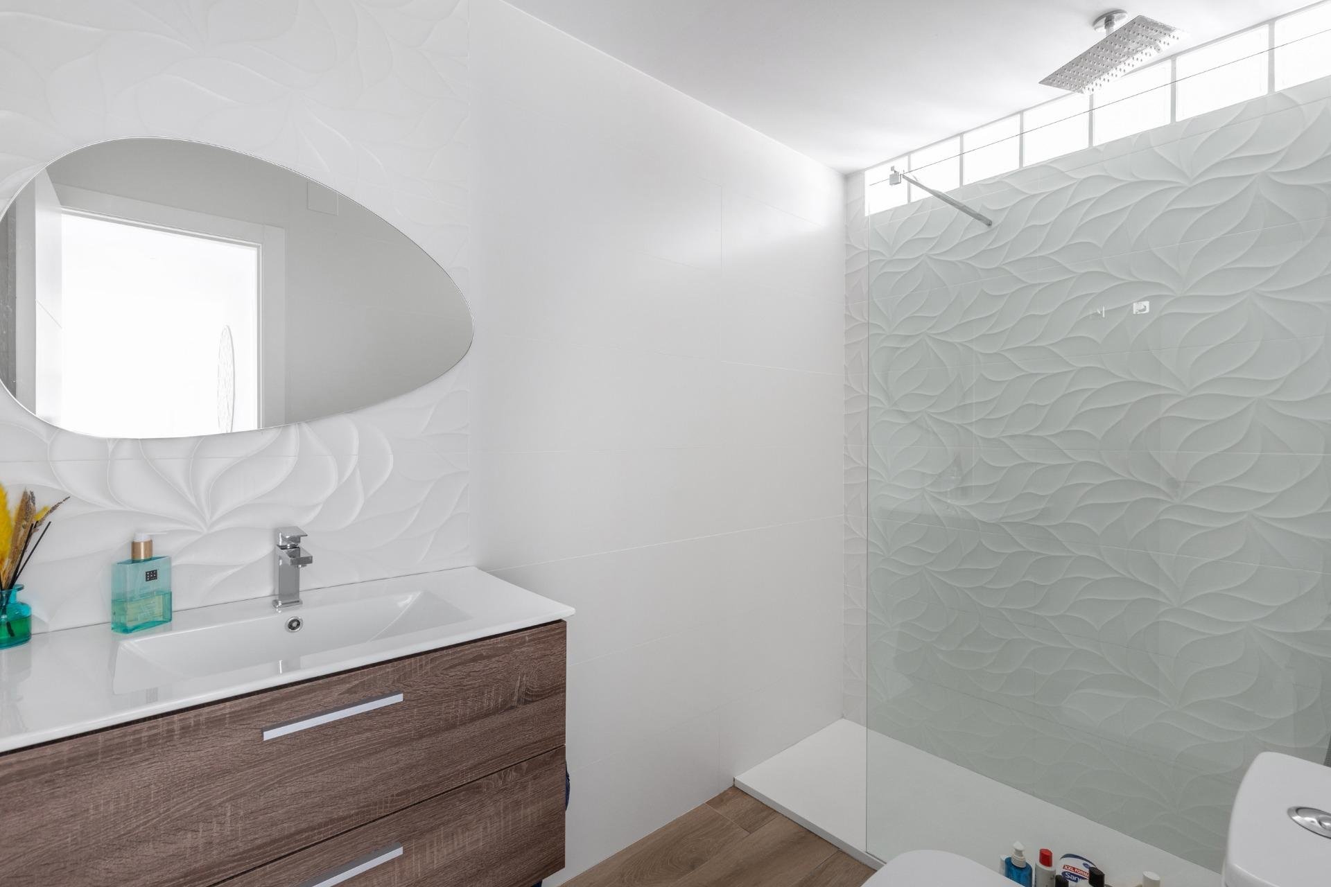 Resale - Apartment / Flat * - Torrevieja - Acequion *