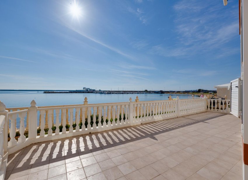 Resale - Apartment / Flat * - Torrevieja - Acequion *