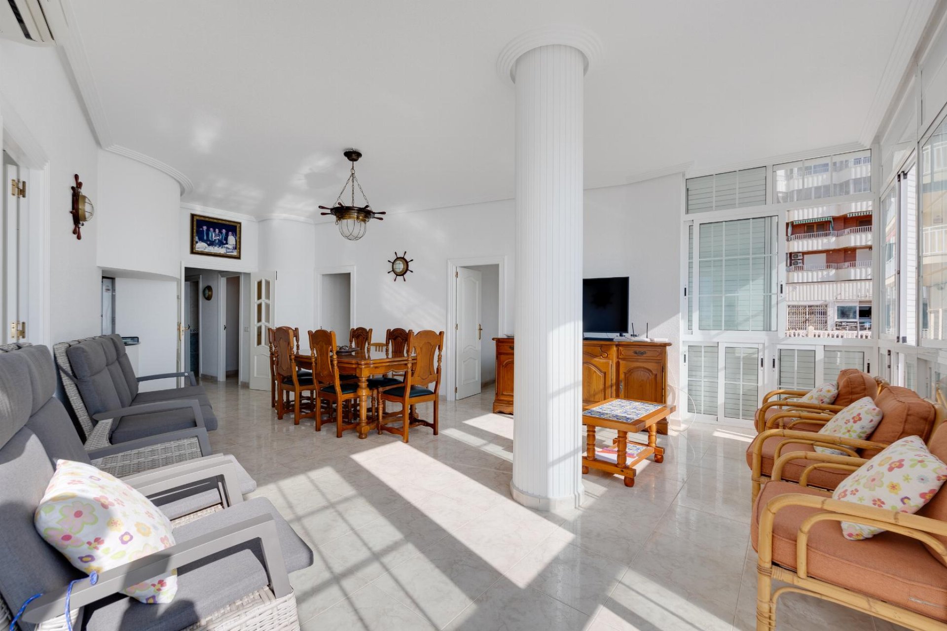 Resale - Apartment / Flat * - Torrevieja - Acequion *