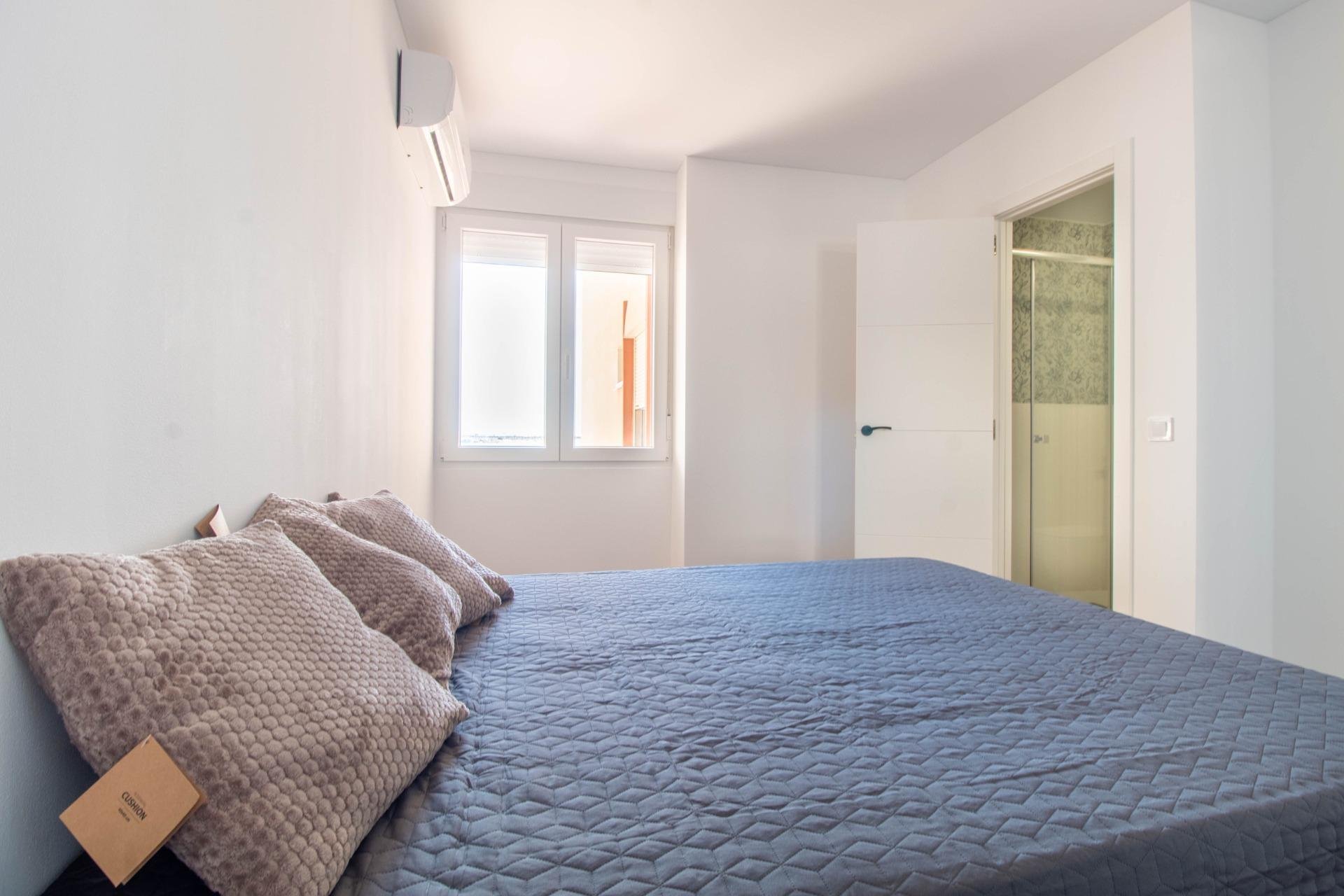 Resale - Apartment / Flat * - Torrevieja - Acequion *