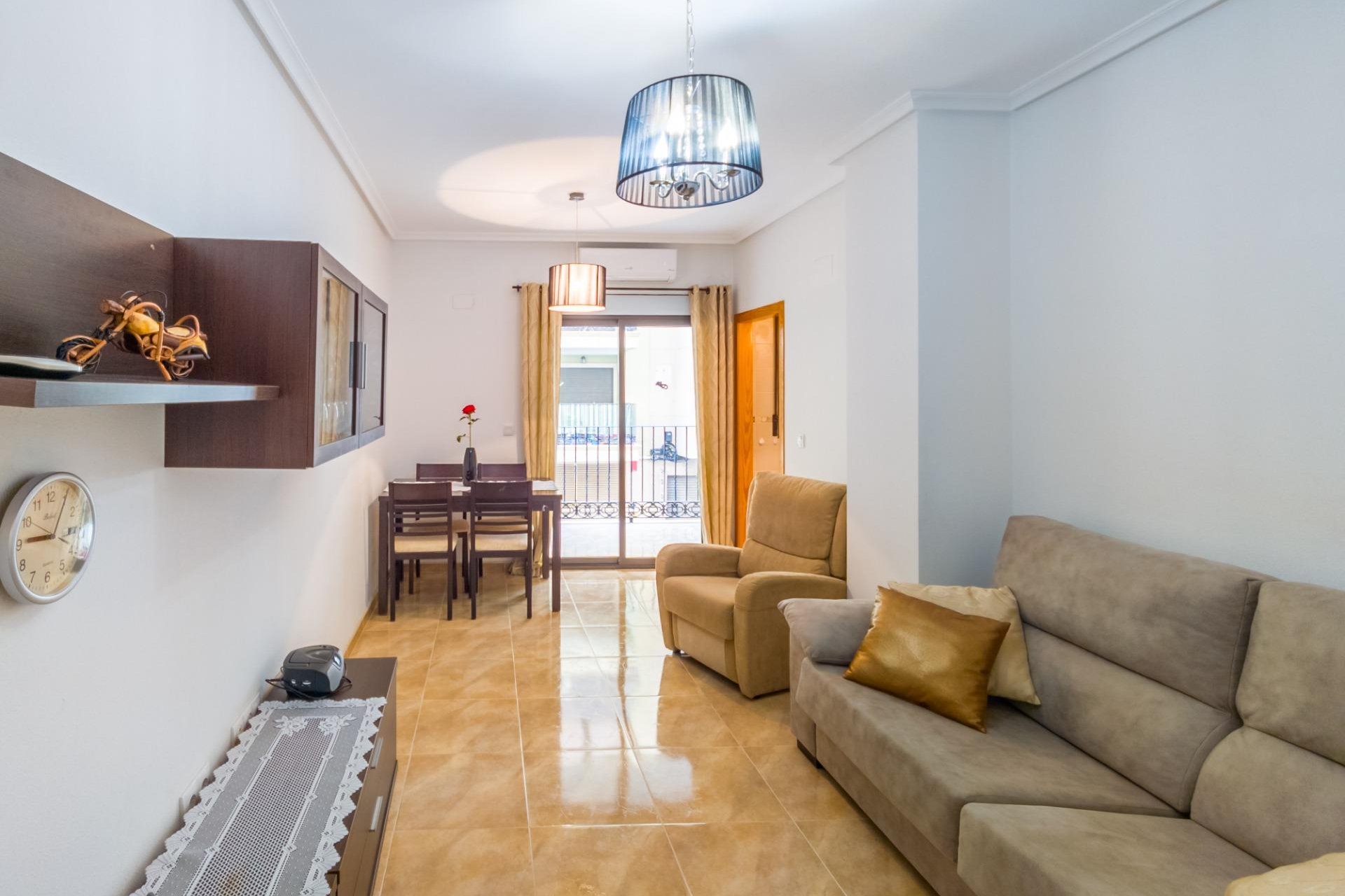 Resale - Apartment / Flat * - Torrevieja * - Acequion *