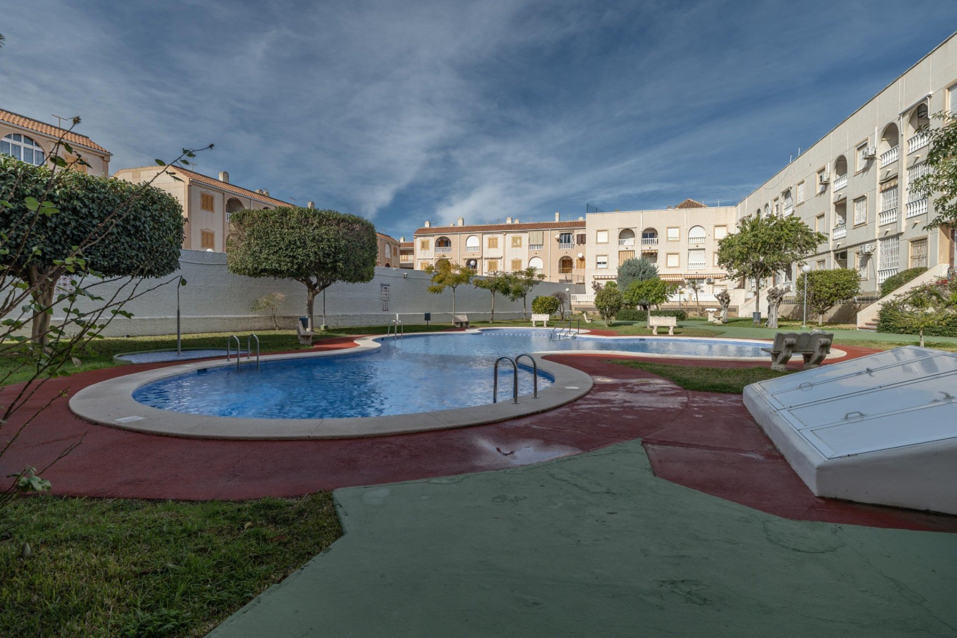Resale - Apartment / Flat * - Torrevieja * - Acequion *