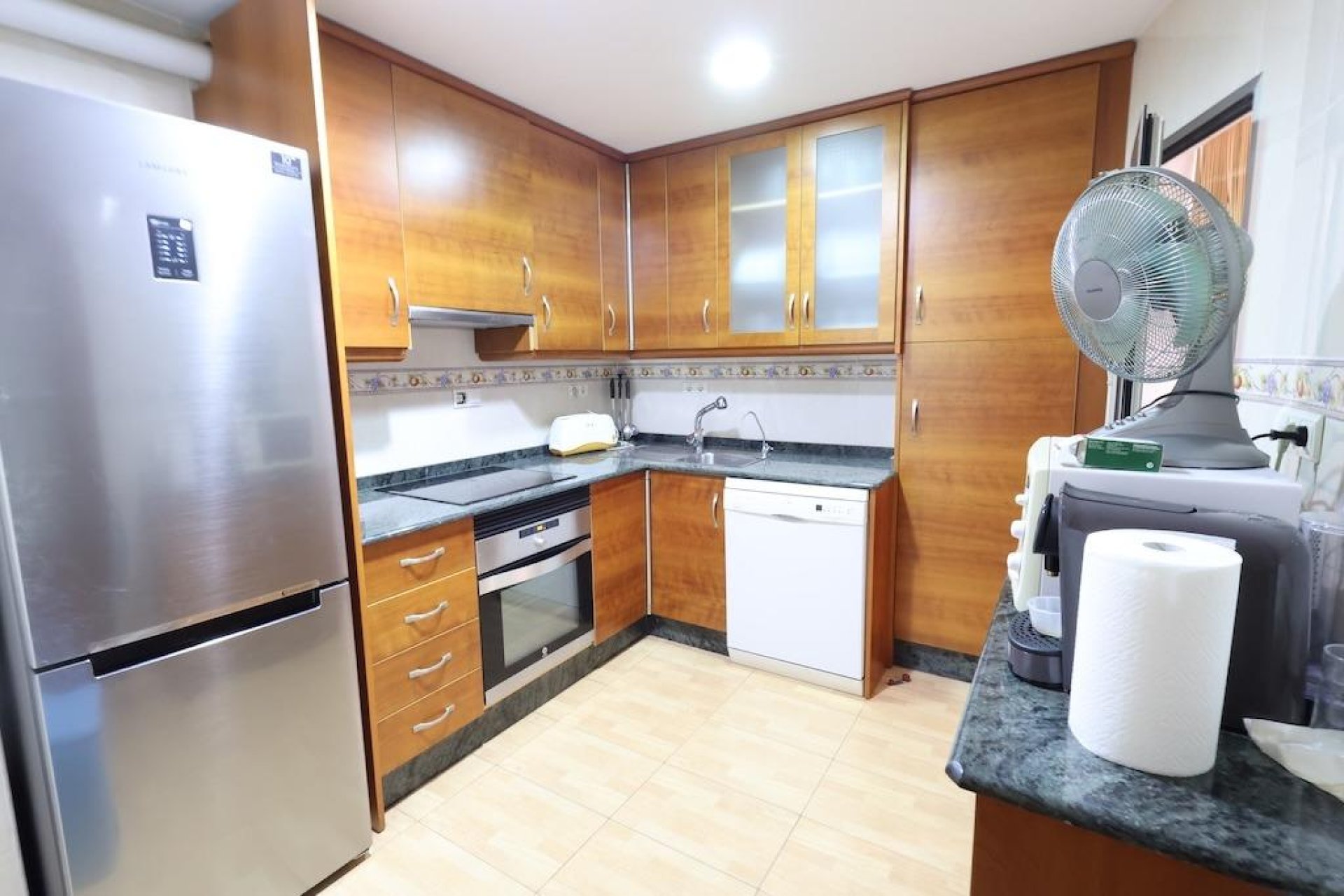 Resale - Apartment / Flat * - Torrevieja * - Acequion *