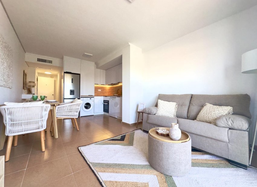 Resale - Apartment / Flat * - Torrevieja * - Acequion *