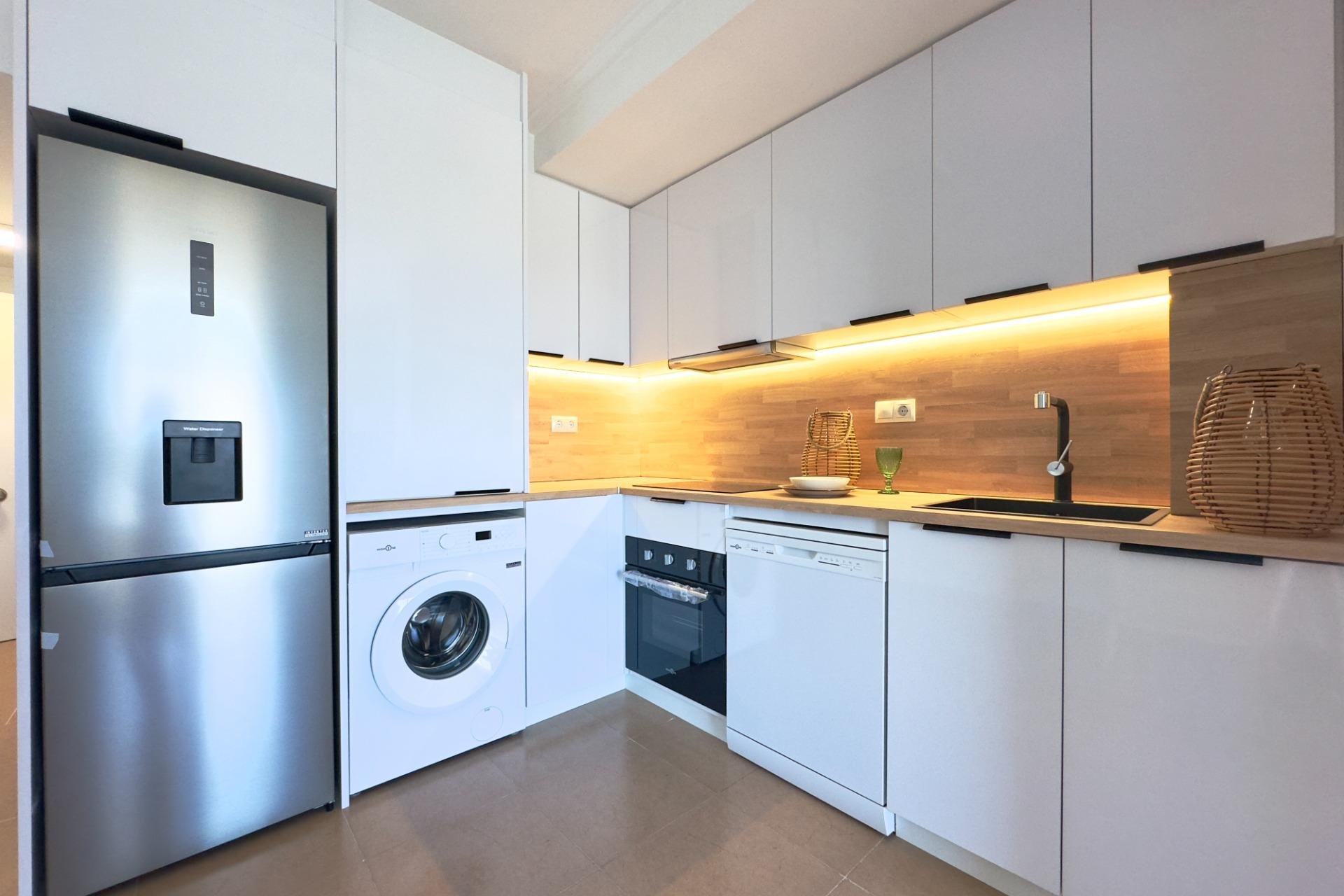 Resale - Apartment / Flat * - Torrevieja * - Acequion *
