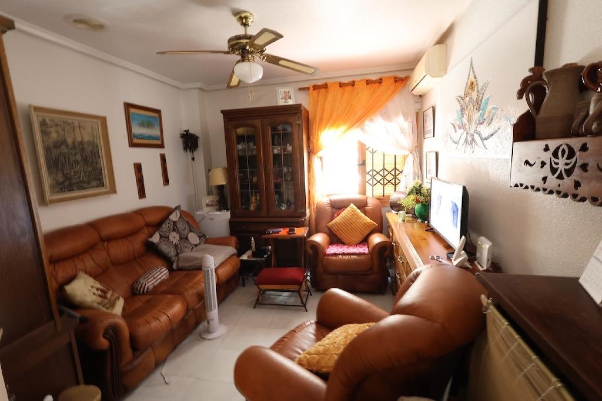 Resale - Apartment / Flat * - Torrevieja * - Acequion *