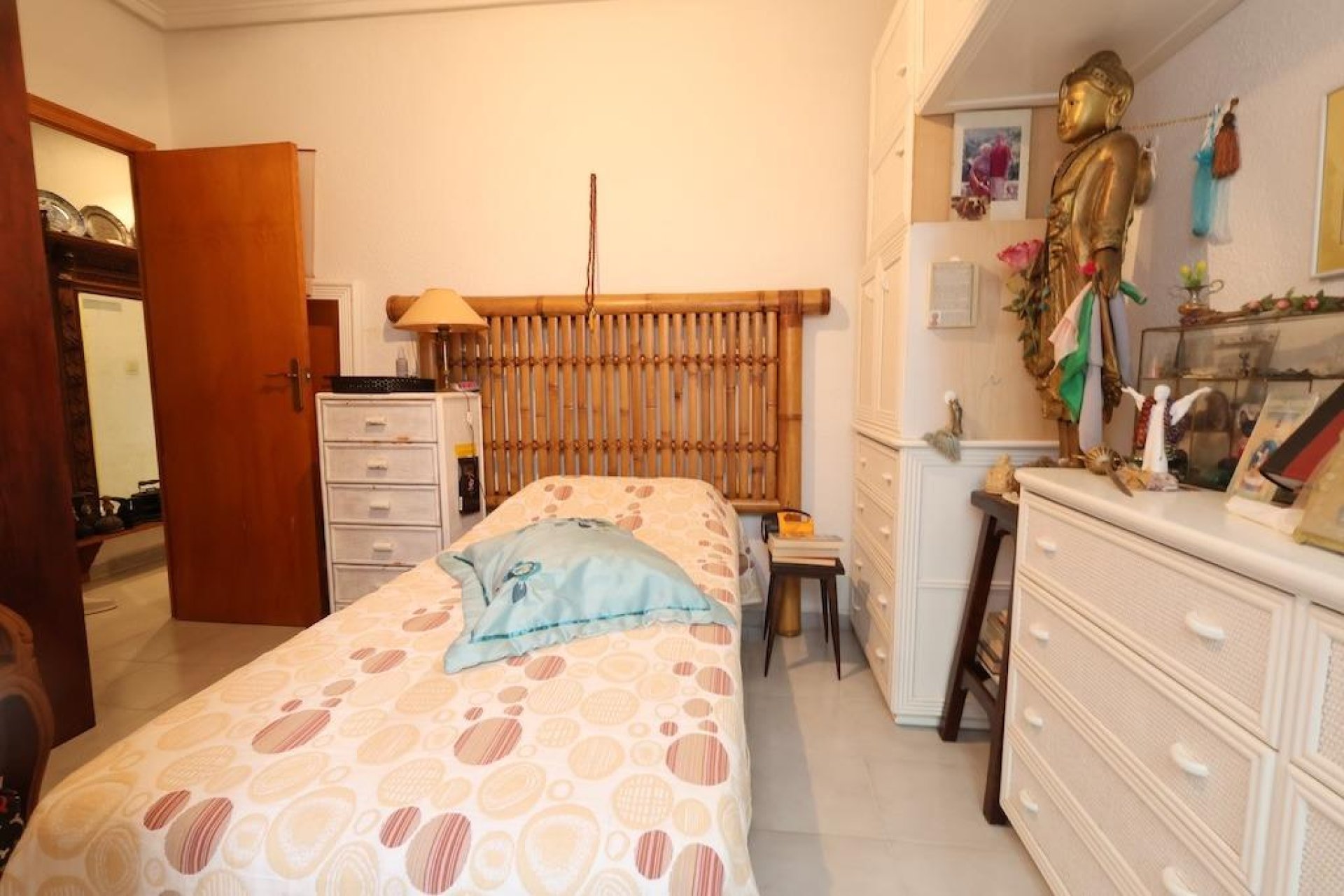 Resale - Apartment / Flat * - Torrevieja * - Acequion *