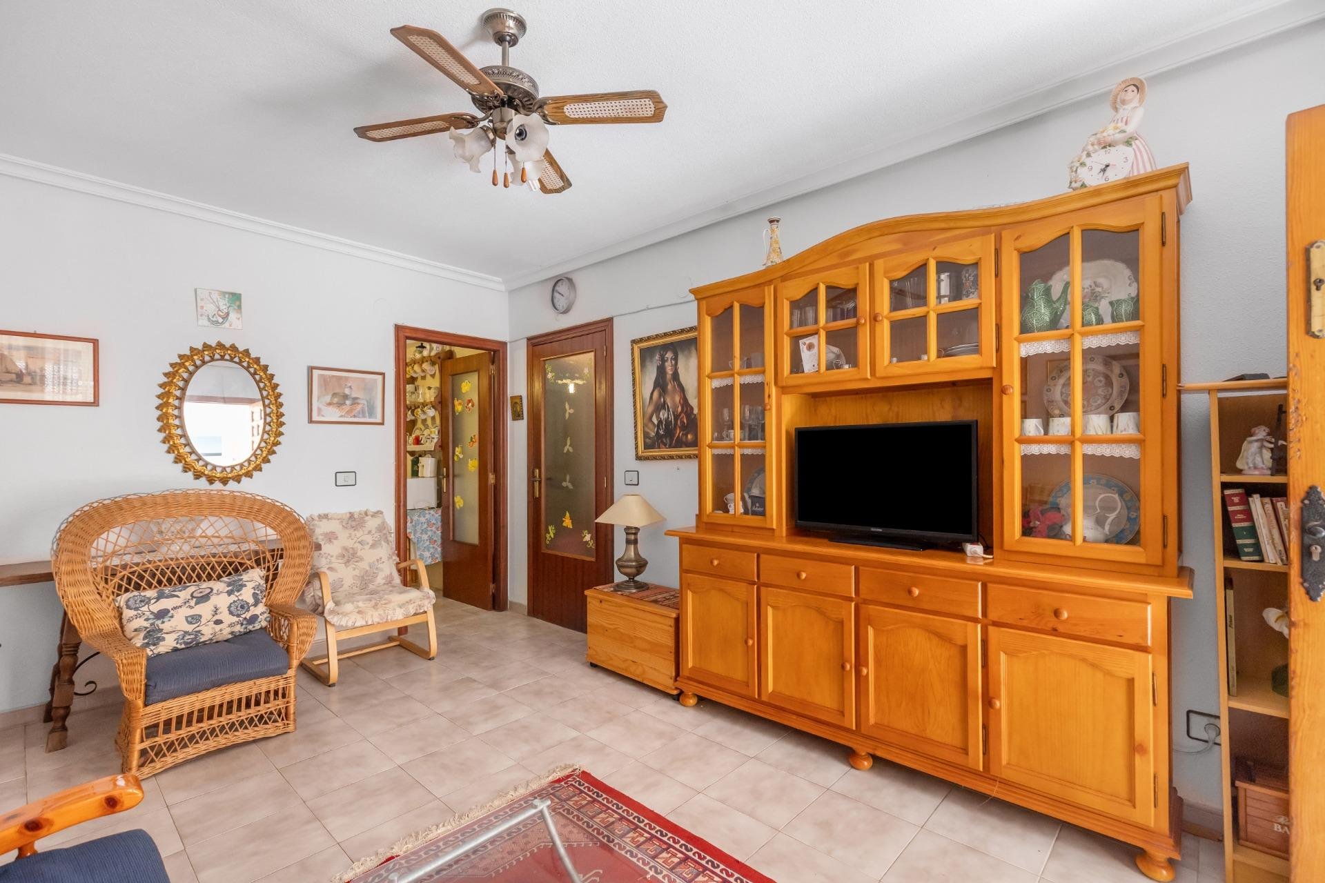 Resale - Apartment / Flat * - Torrevieja * - Acequion *