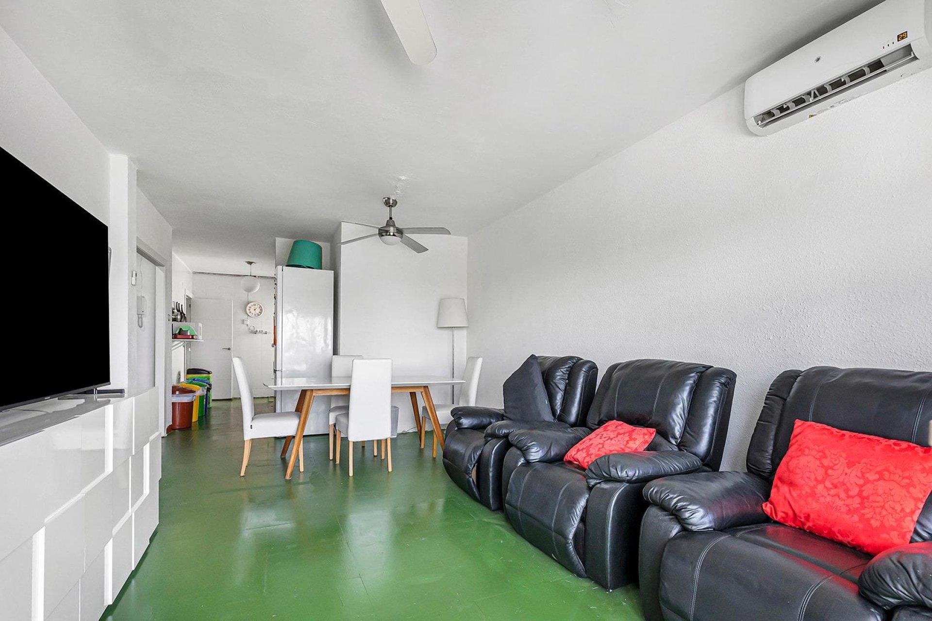 Resale - Apartment / Flat * - Torrevieja * - Acequion *