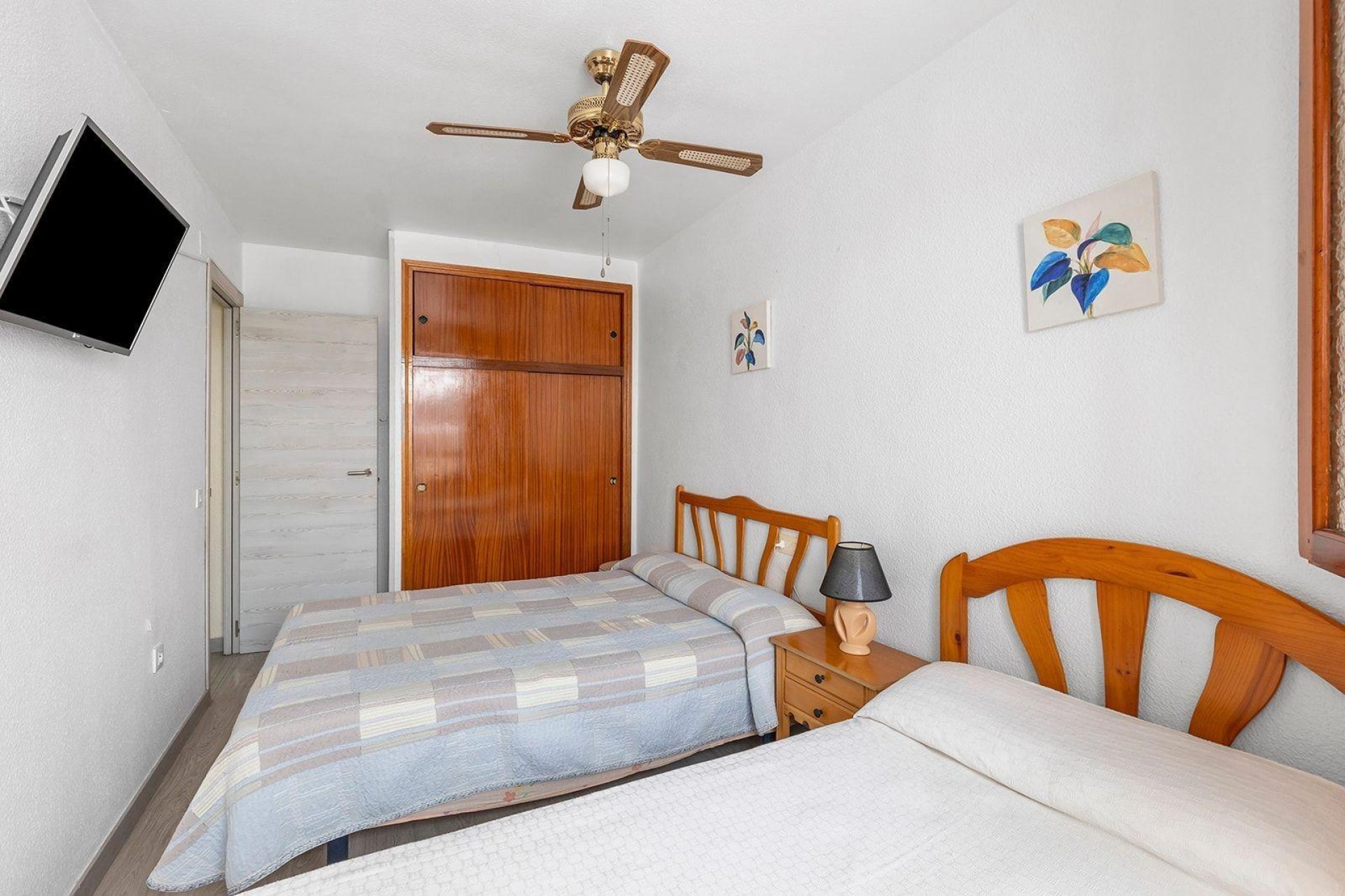 Resale - Apartment / Flat * - Torrevieja * - Acequion *