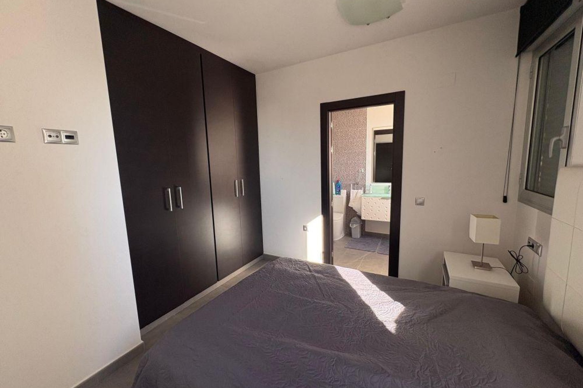 Resale - Apartment / Flat * - Torrevieja * - Acequion *