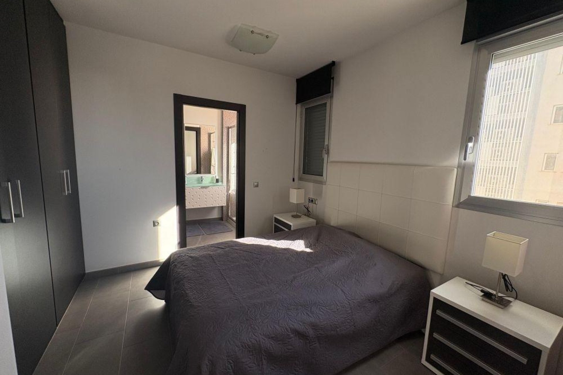 Resale - Apartment / Flat * - Torrevieja * - Acequion *