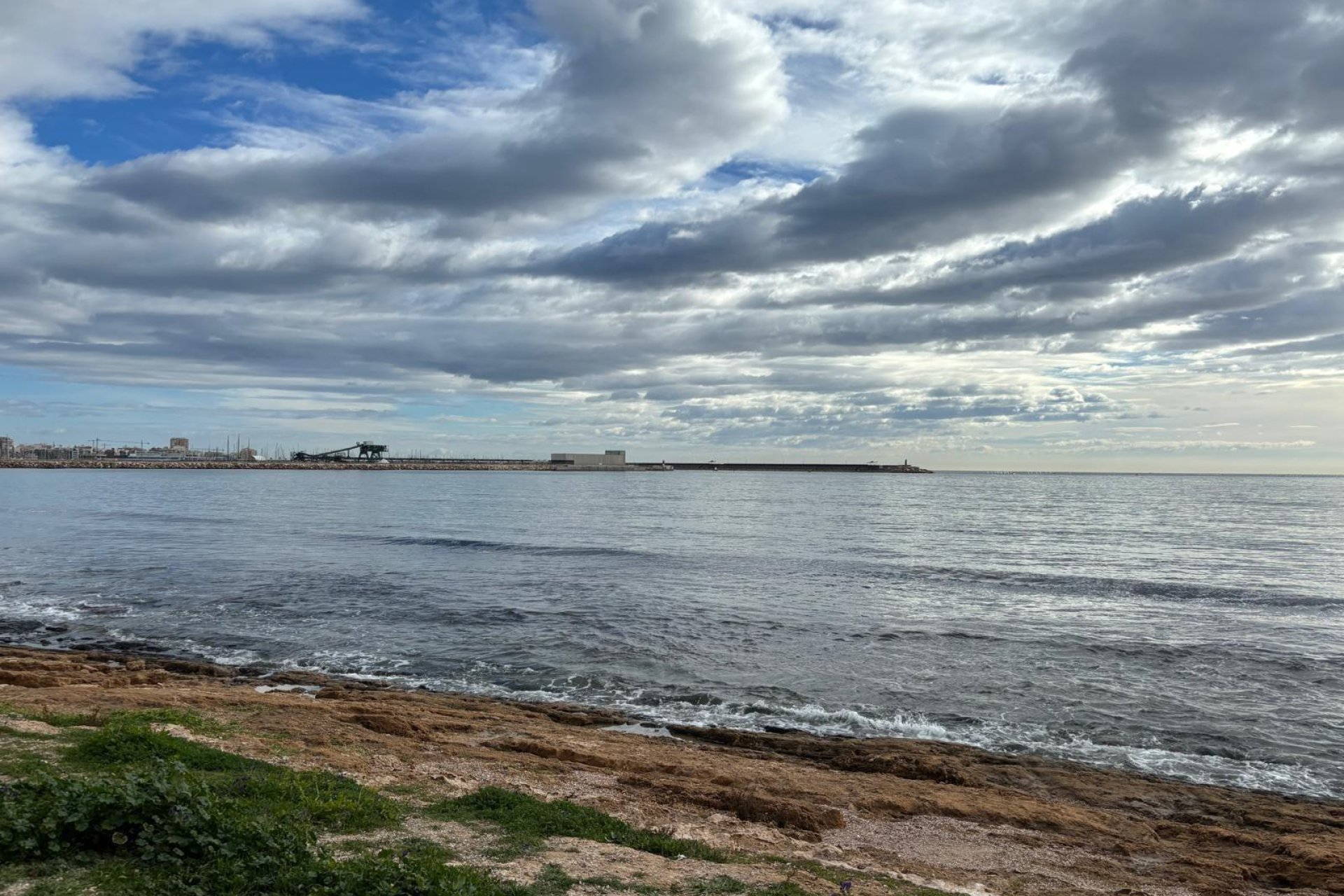 Resale - Apartment / Flat * - Torrevieja * - Acequion *