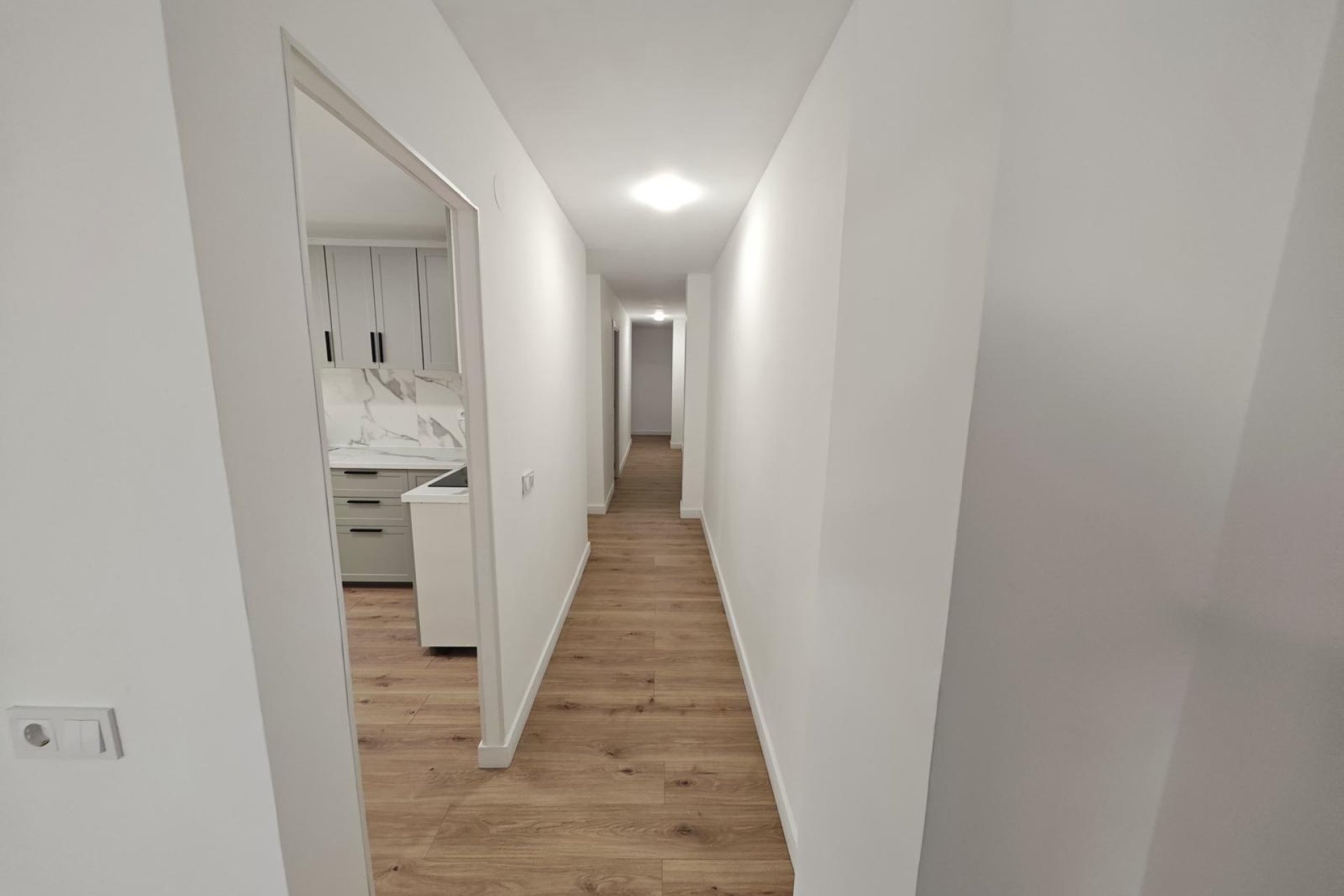 Resale - Apartment / Flat * - Torrevieja * - Acequion *