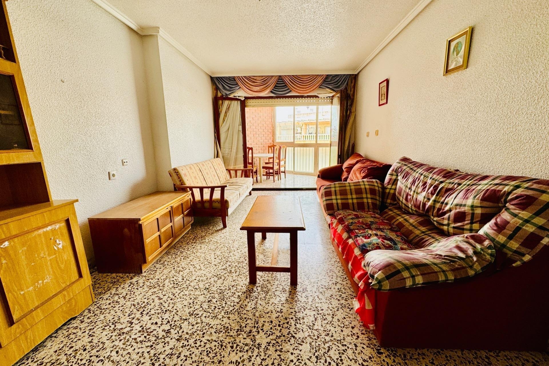 Resale - Apartment / Flat * - Torrevieja * - Acequion *