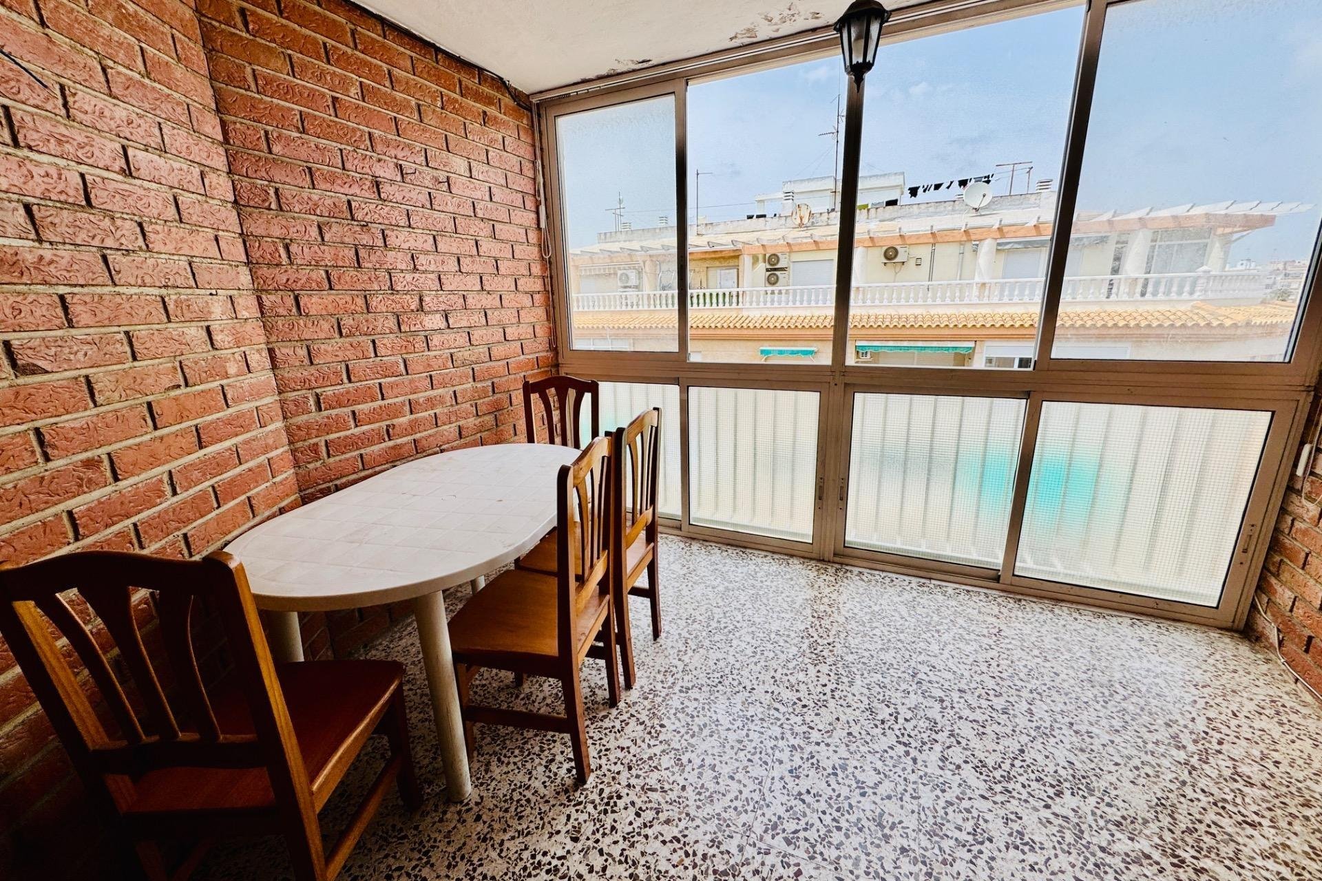Resale - Apartment / Flat * - Torrevieja * - Acequion *