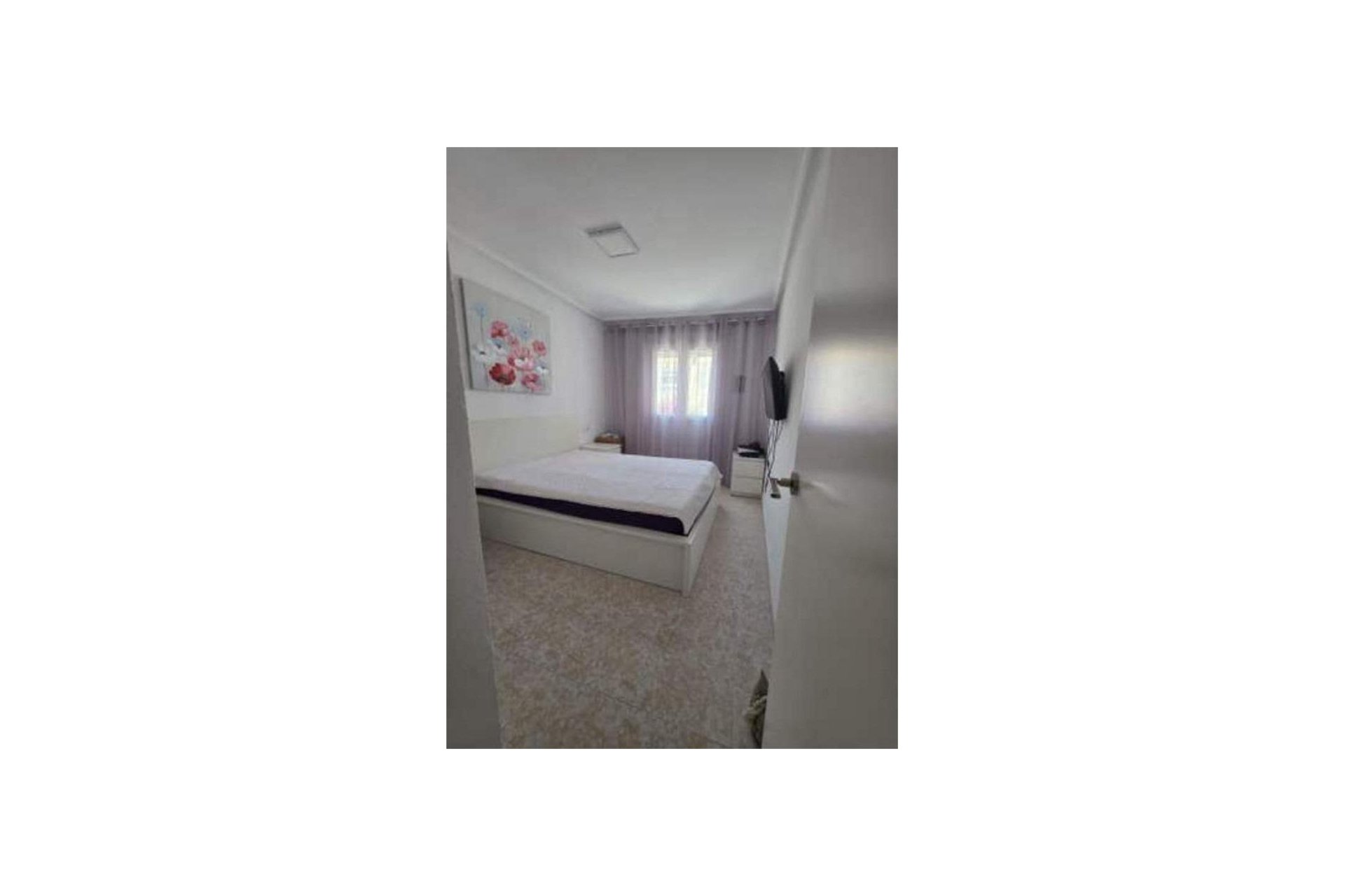 Resale - Apartment / Flat * - Torrevieja * - Acequion *