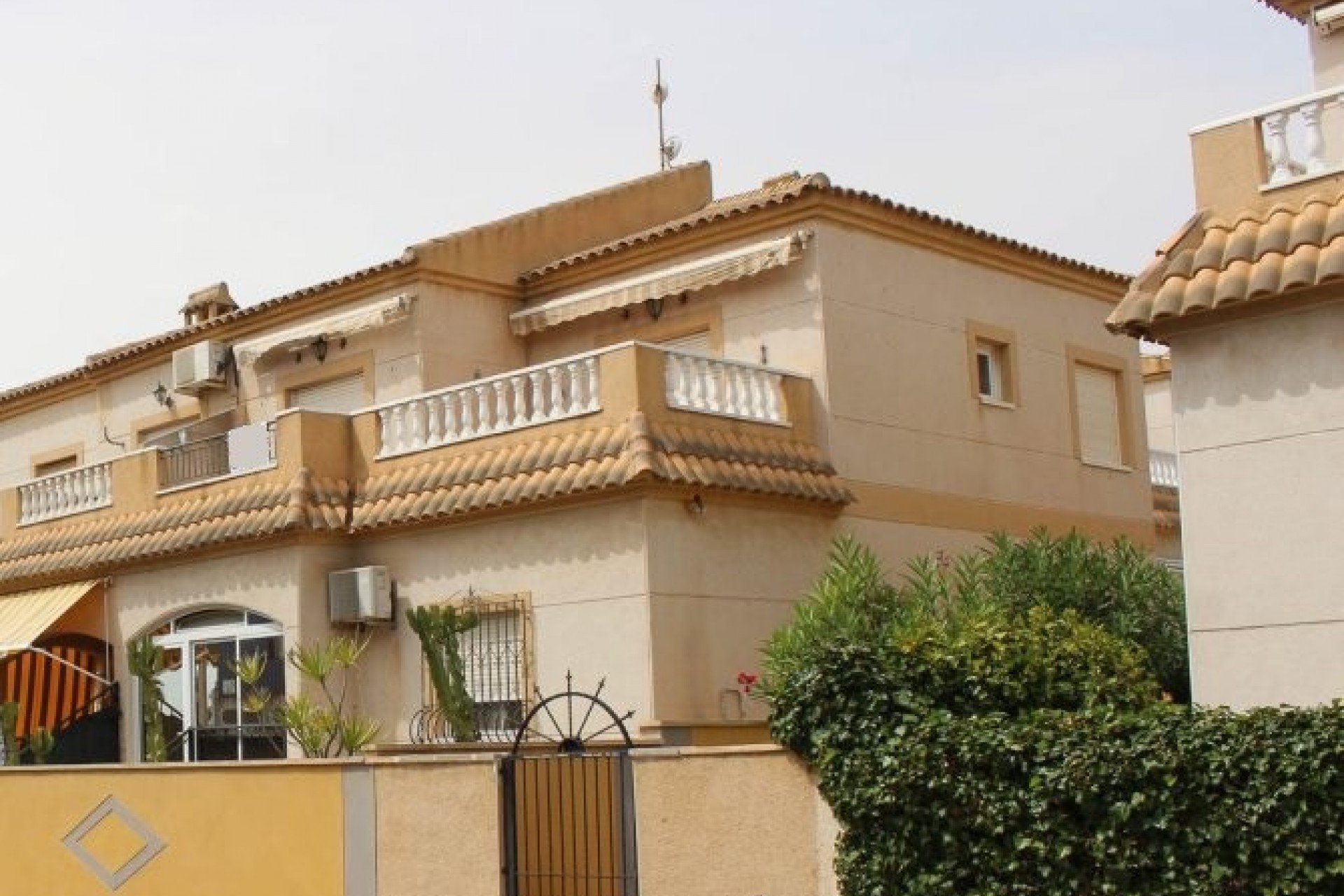 Resale - Apartment / flat - Torrevieja - Aguas Nuevas