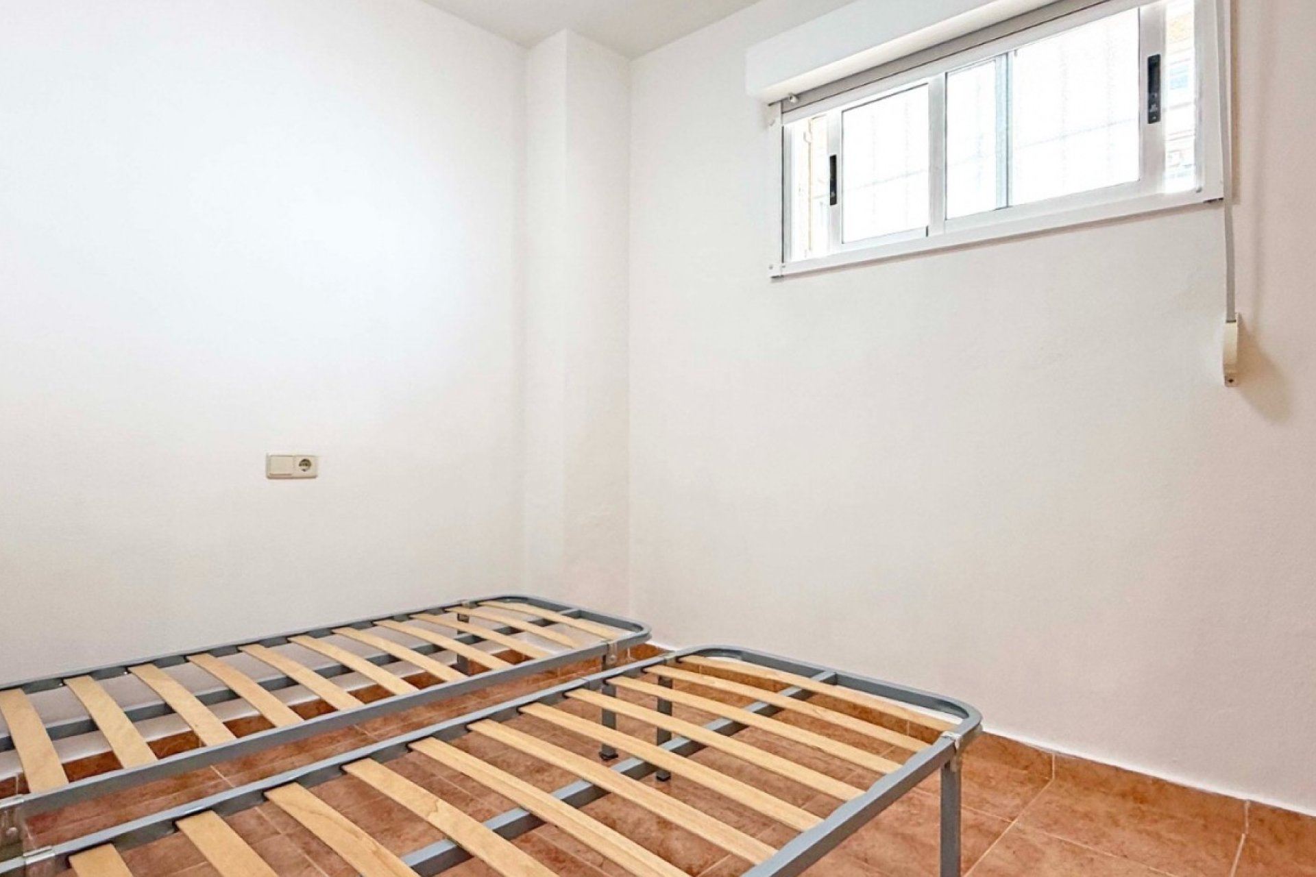 Resale - Apartment / Flat * - Torrevieja - Aguas Nuevas *