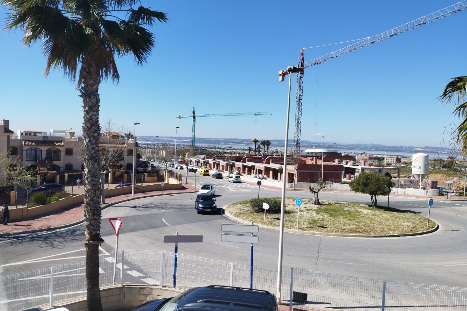 Resale - Apartment / Flat * - Torrevieja * - Aguas Nuevas *