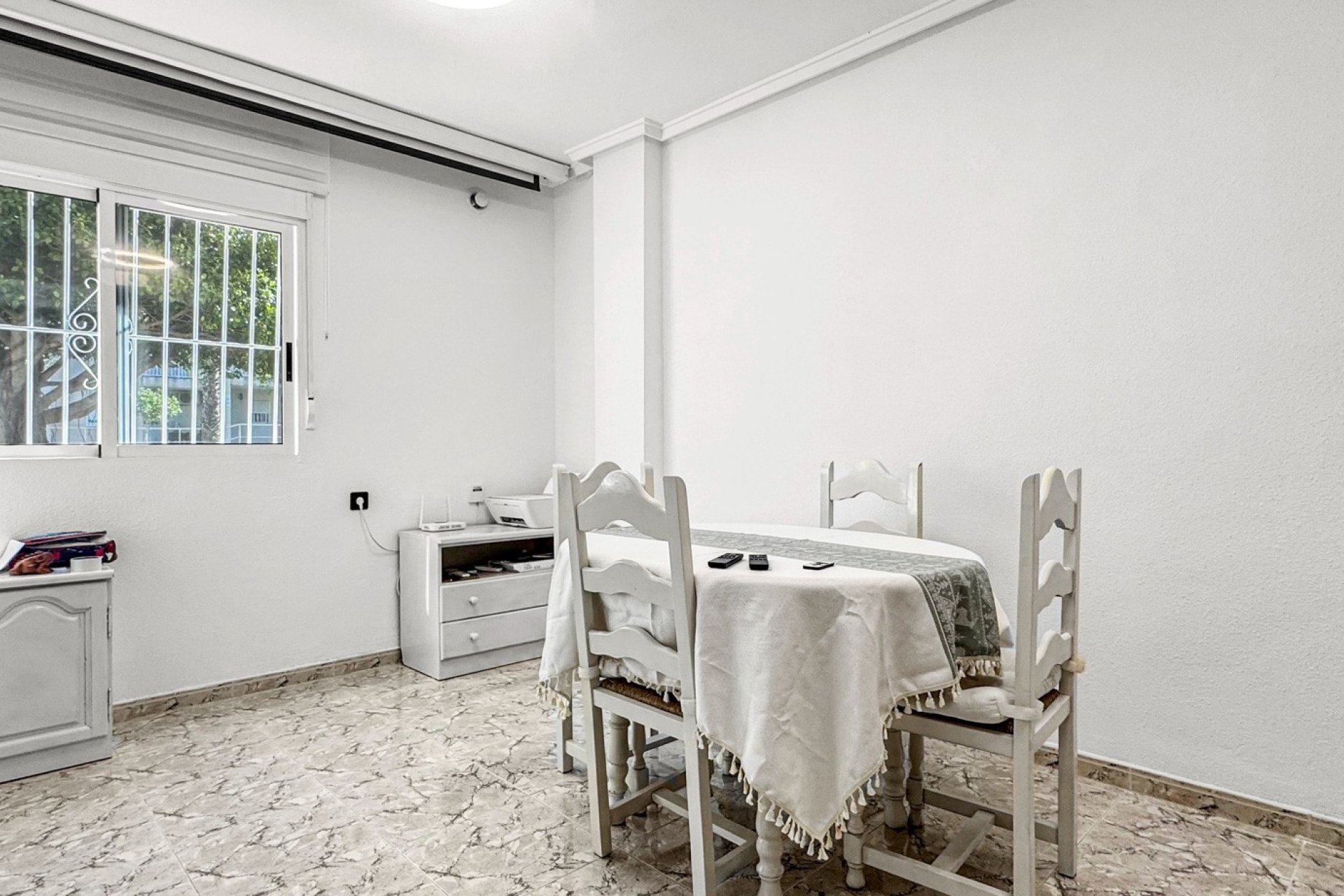 Resale - Apartment / Flat * - Torrevieja * - Aguas Nuevas *