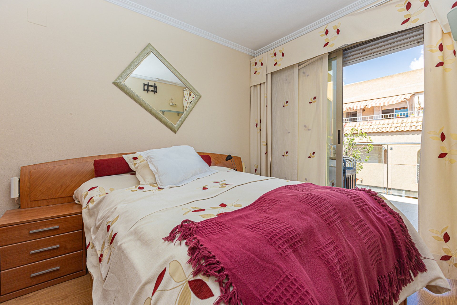 Resale - Apartment / flat - Torrevieja - Beach