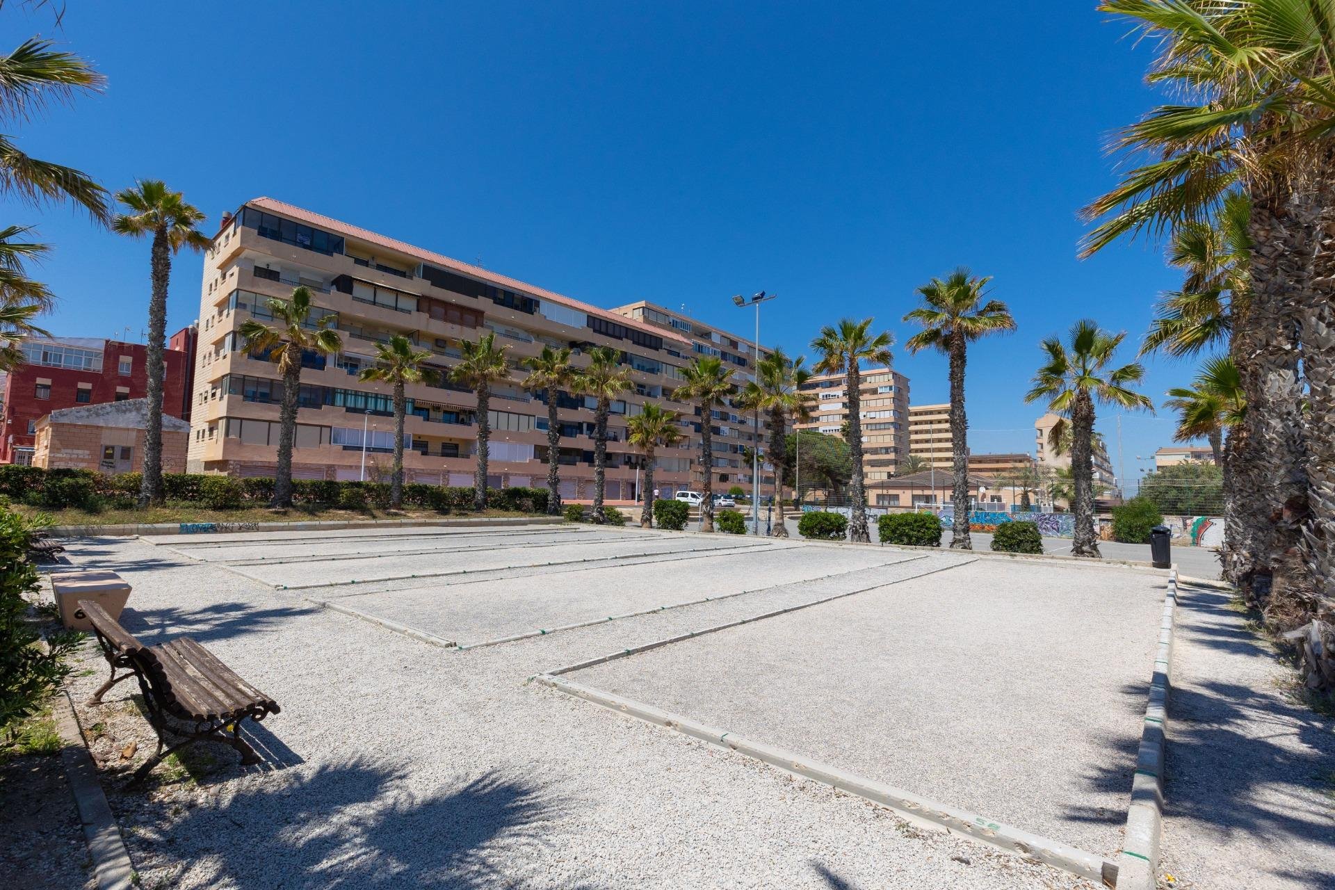 Resale - Apartment / Flat * - Torrevieja * - Cabo cervera *