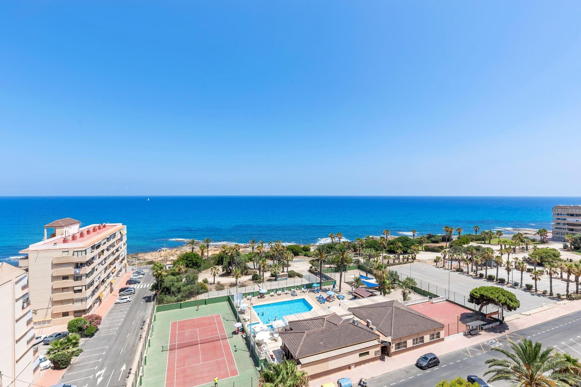 Resale - Apartment / Flat * - Torrevieja * - Cabo cervera *
