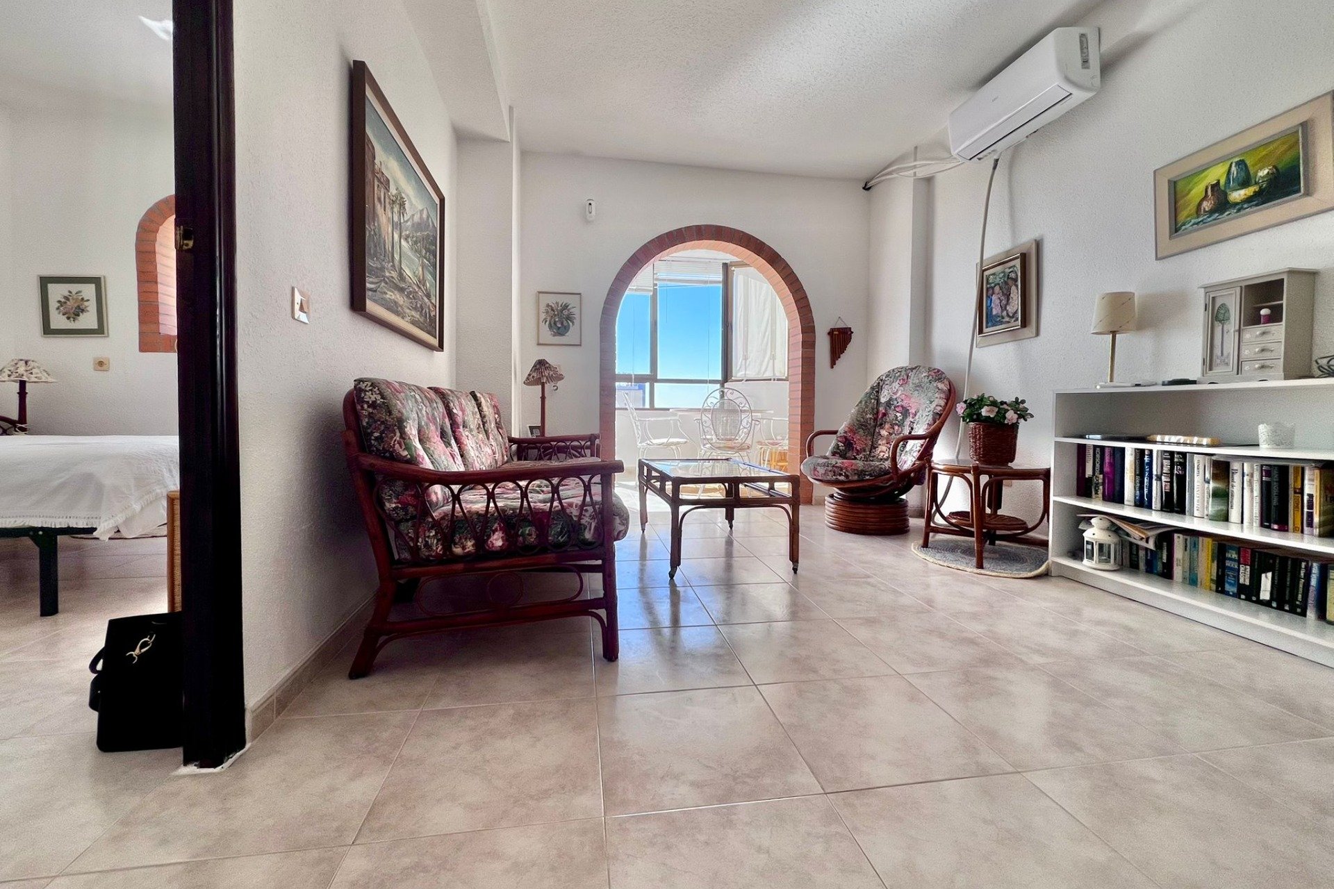 Resale - Apartment / Flat * - Torrevieja * - Cabo cervera *
