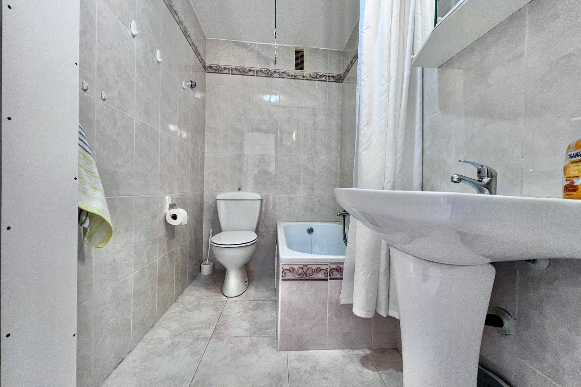 Resale - Apartment / Flat * - Torrevieja * - Cabo cervera *