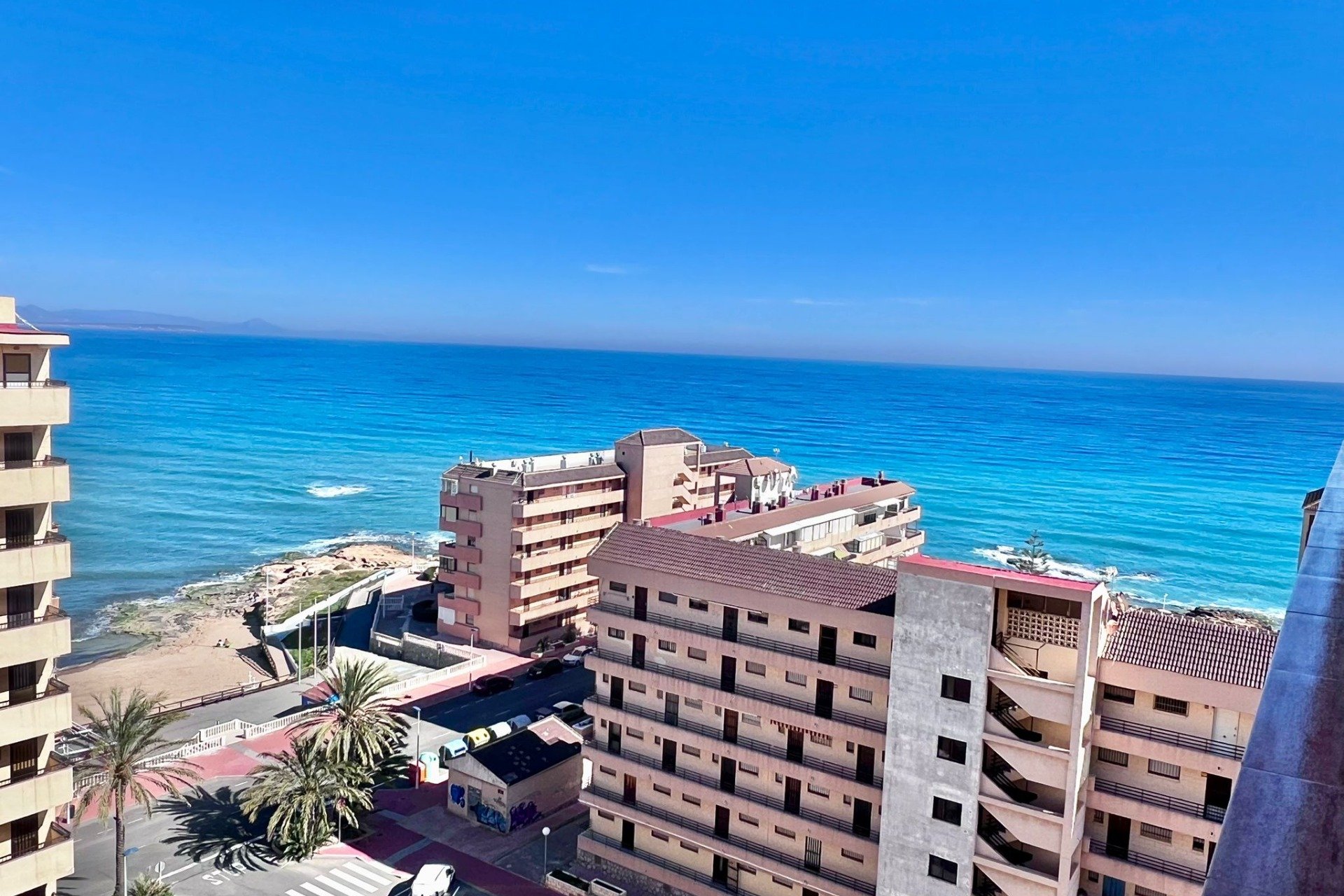 Resale - Apartment / Flat * - Torrevieja * - Cabo cervera *