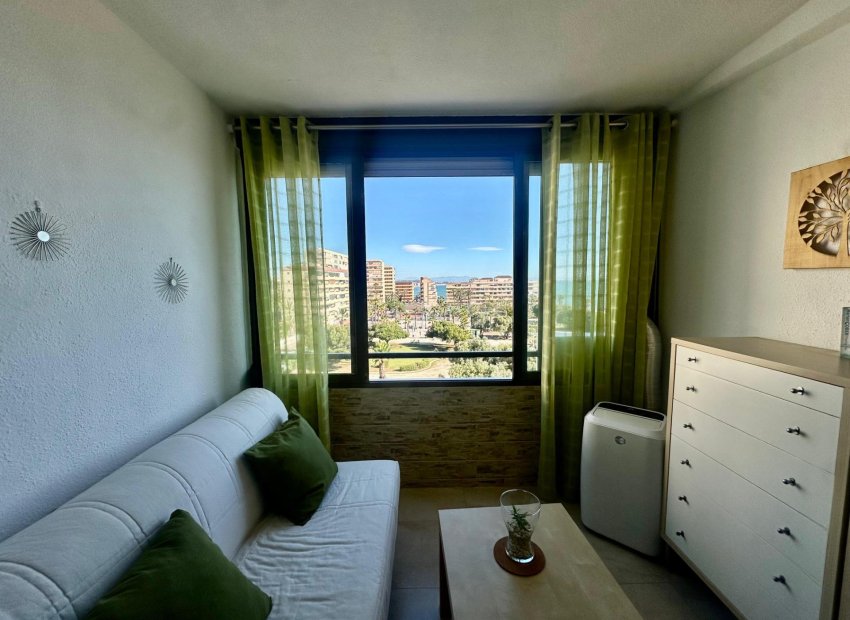 Resale - Apartment / Flat * - Torrevieja * - Cabo cervera *