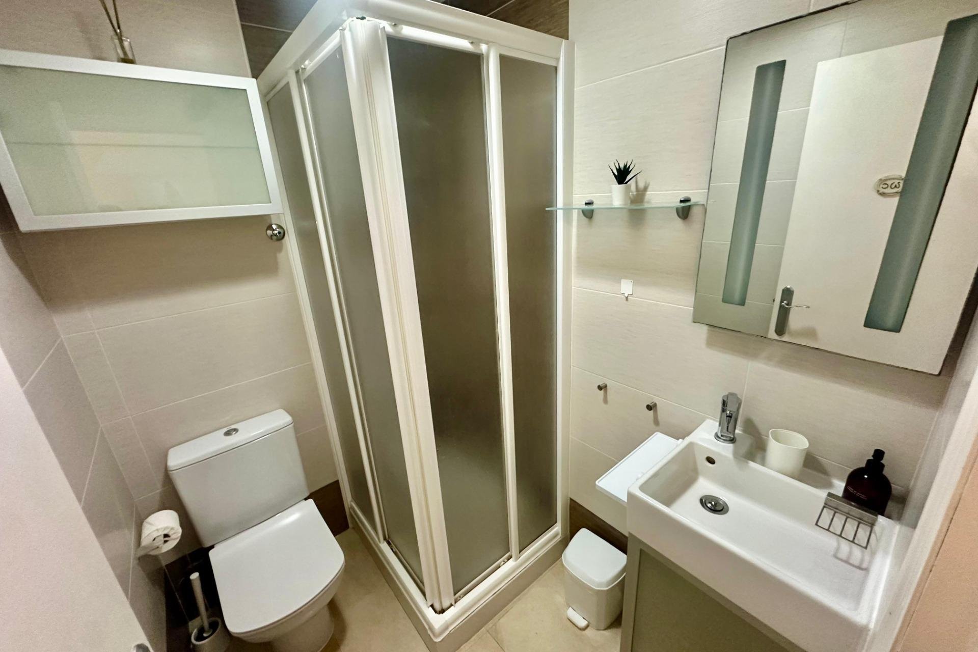 Resale - Apartment / Flat * - Torrevieja * - Cabo cervera *