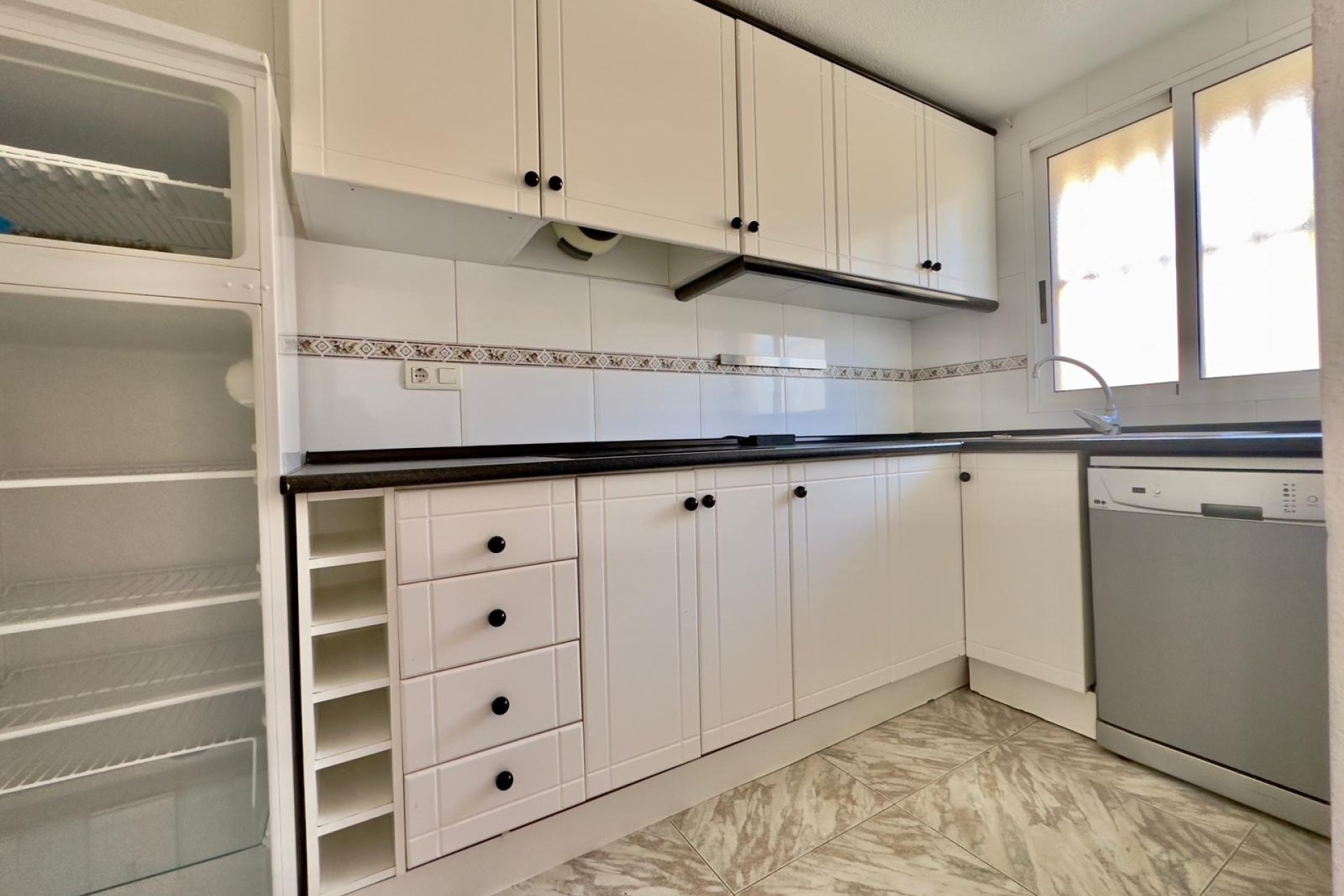 Resale - Apartment / Flat * - Torrevieja * - Cabo cervera *